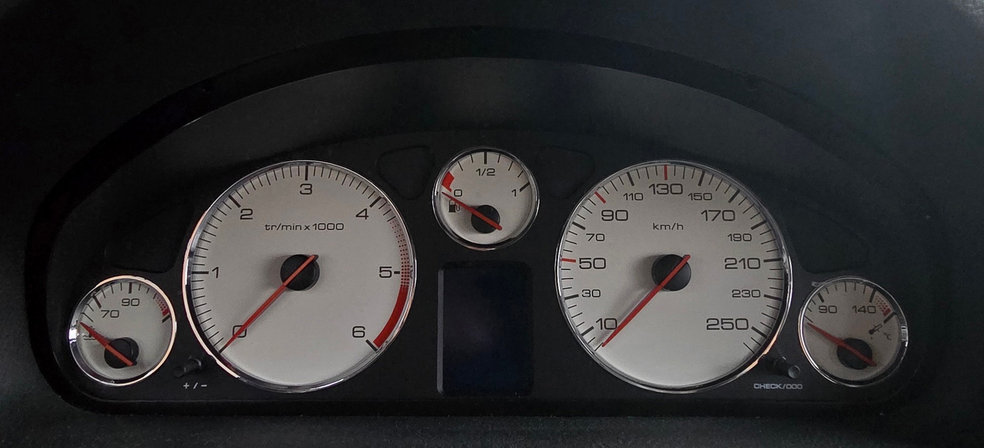 PEUGEOT 407 2.0 HDI SV Executive-image-22