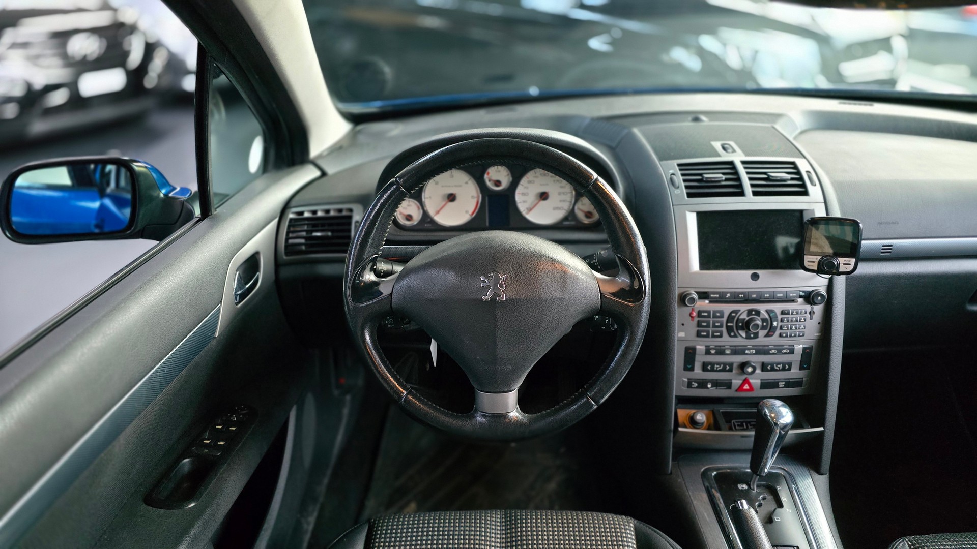 PEUGEOT 407 2.0 HDI SV Executive-image-20