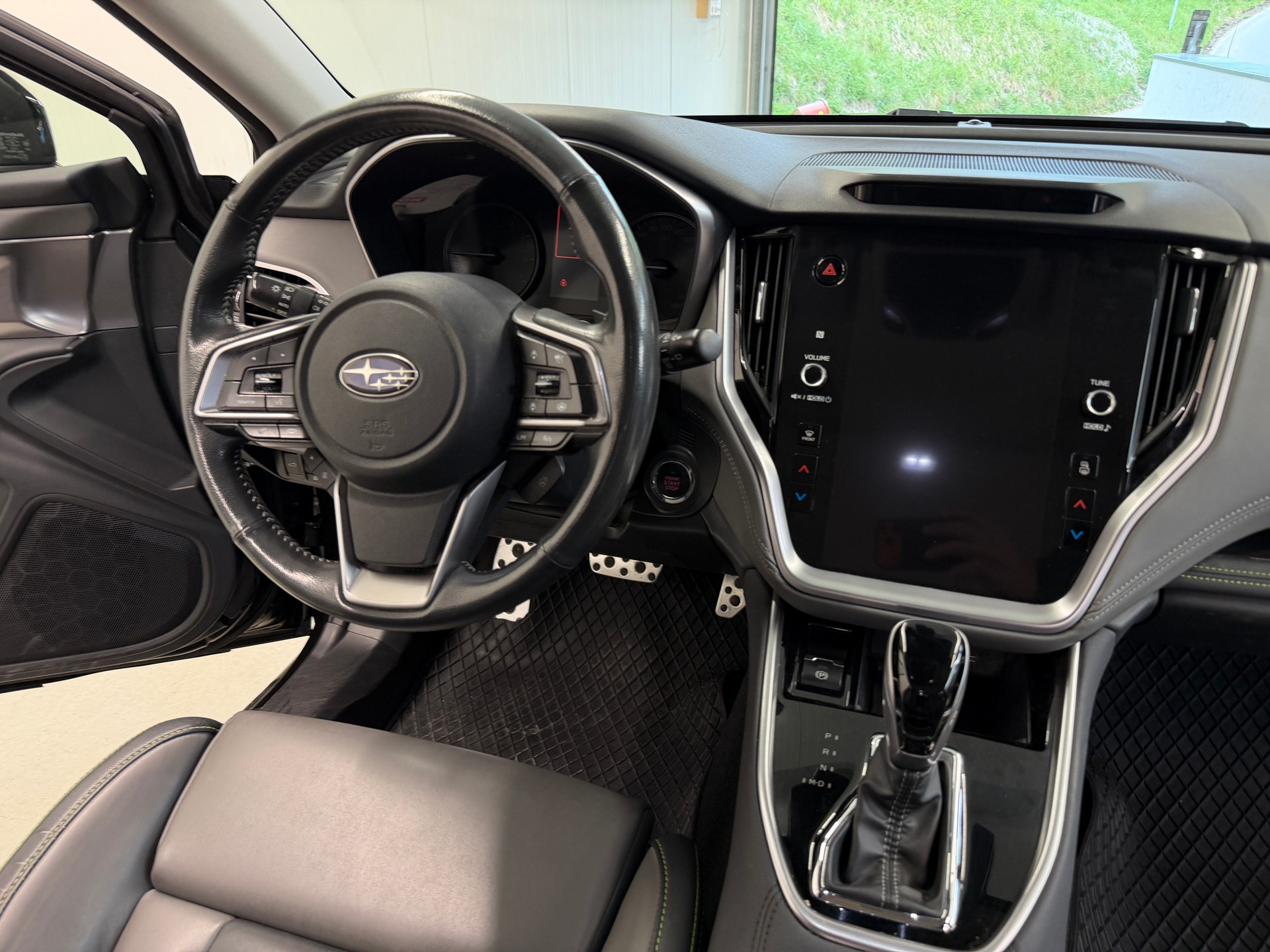 SUBARU Outback 2.5i Crossroad AWD Lineartronic-image-18