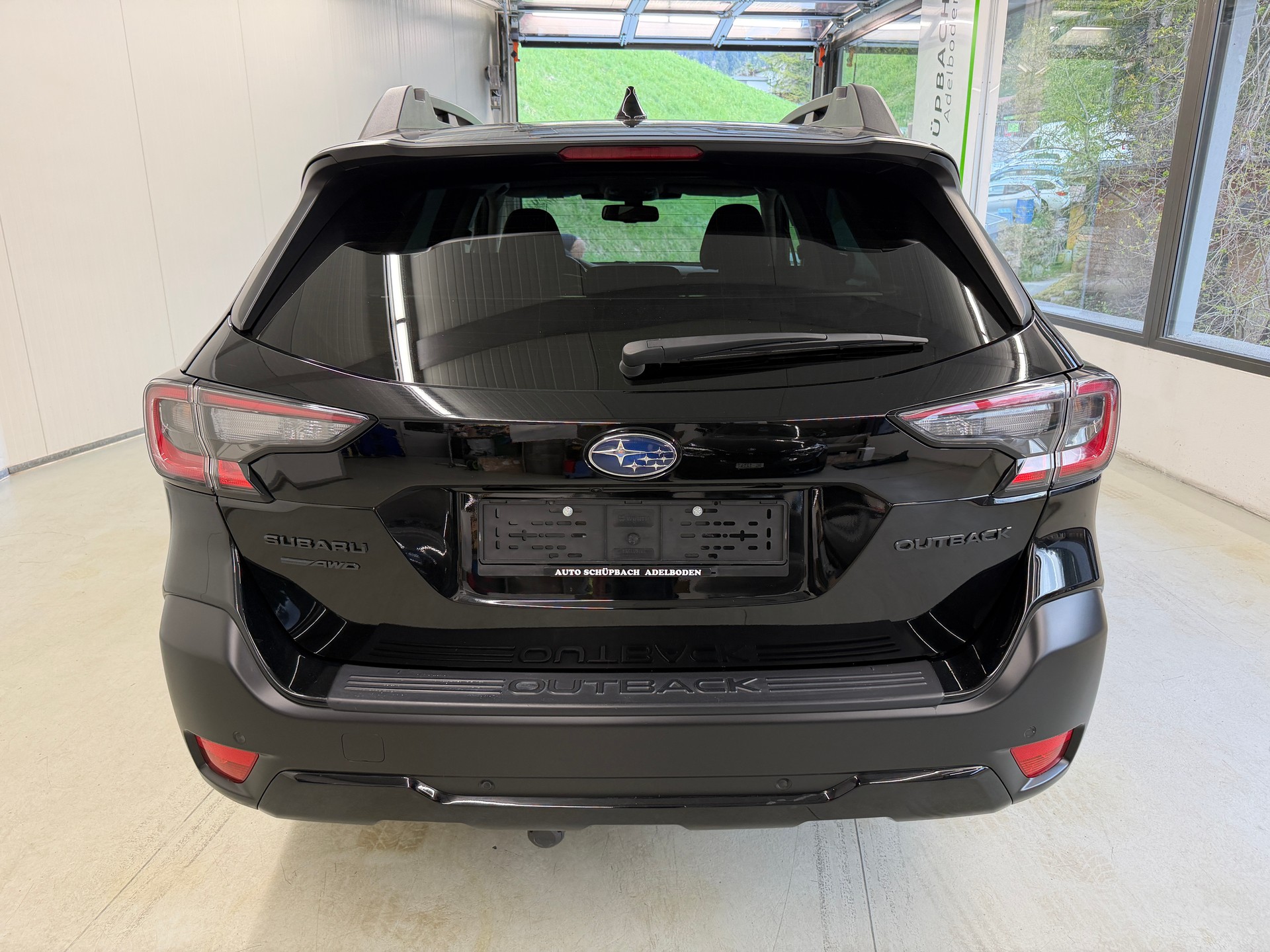 SUBARU Outback 2.5i Crossroad AWD Lineartronic-image-4