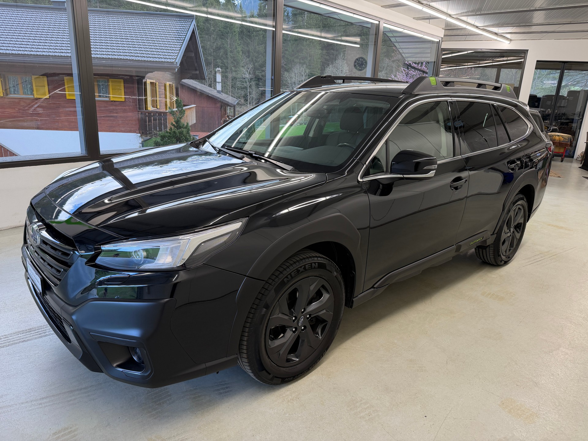 SUBARU Outback 2.5i Crossroad AWD Lineartronic-image-8