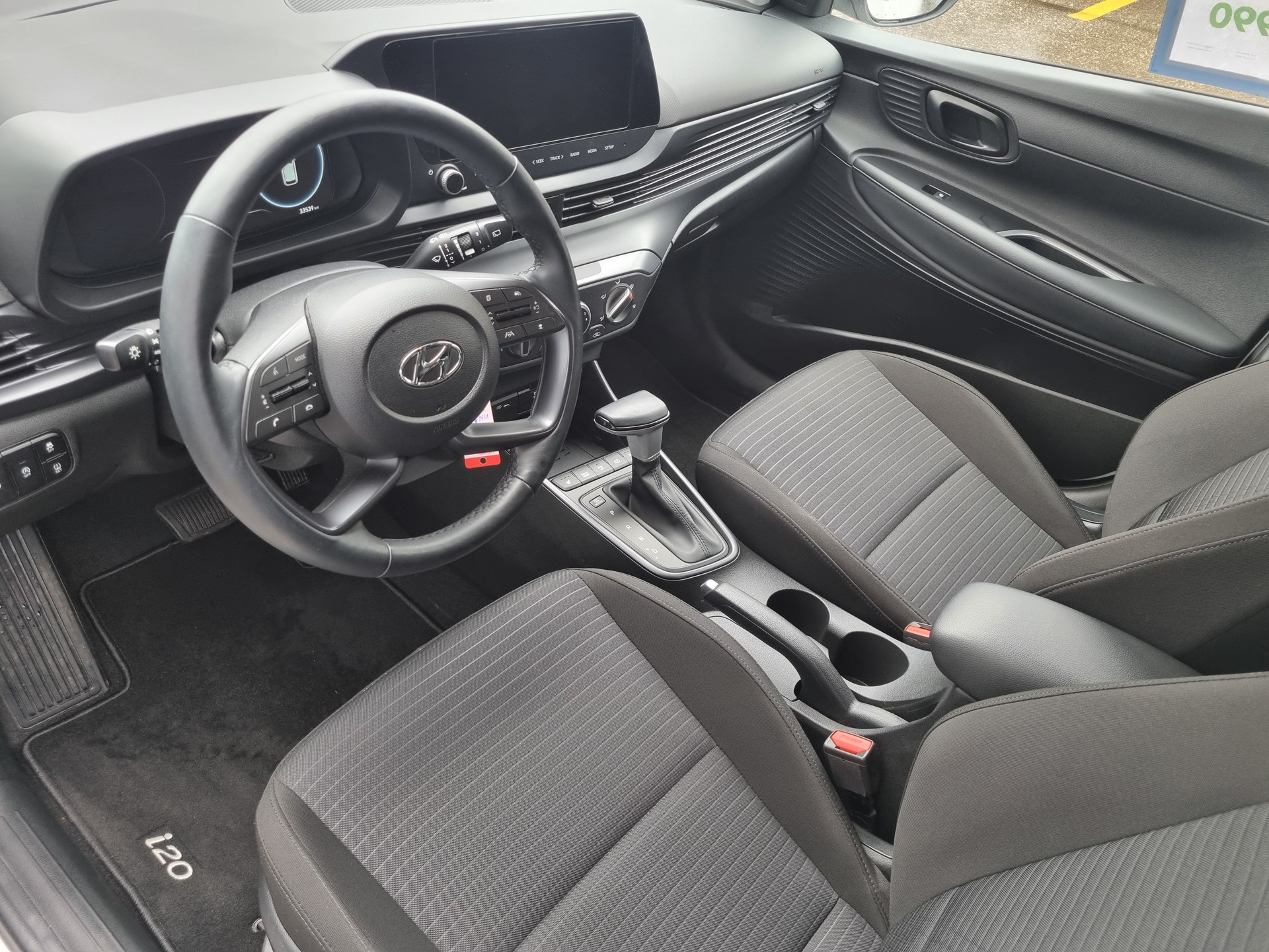 HYUNDAI i20 1.0 T-GDi Amplia DCT-image-9