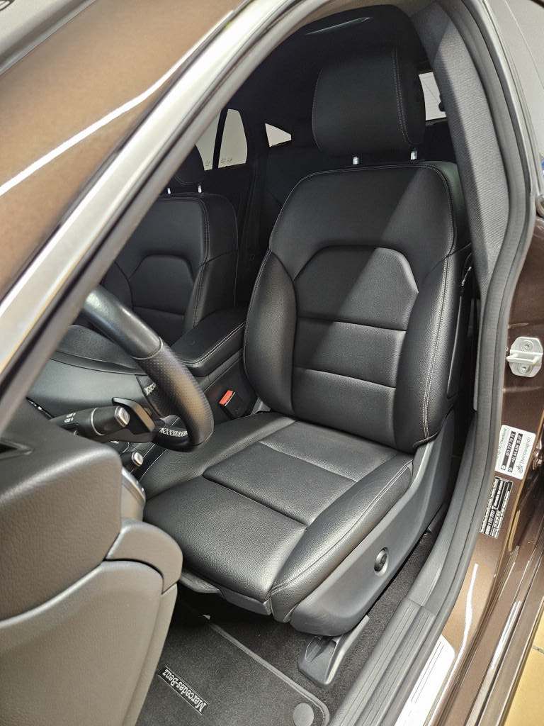 MERCEDES-BENZ CLA 180 Urban Shooting Brake-image-4