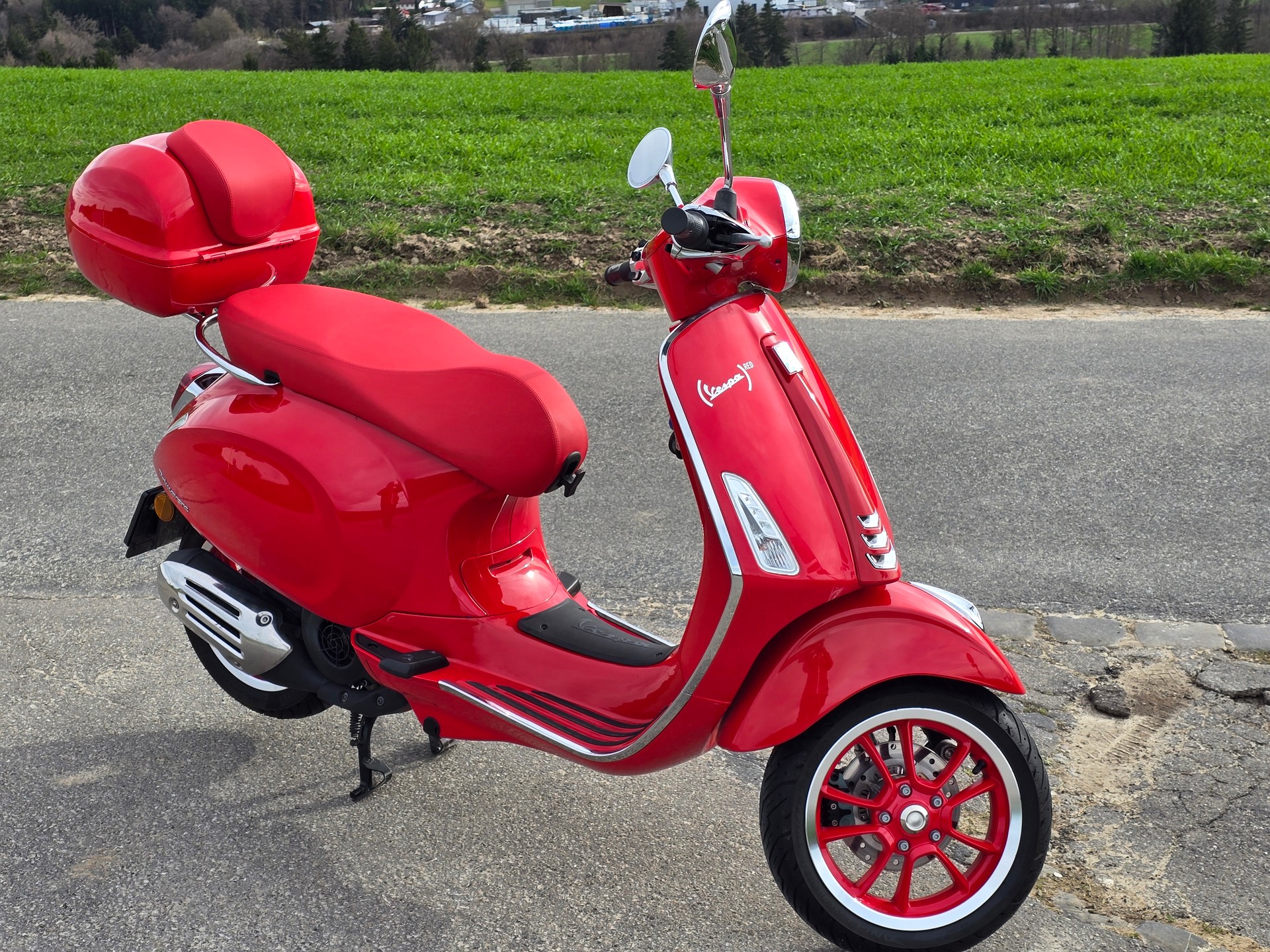 PIAGGIO Vespa 125 Primavera Red ABS-image-11