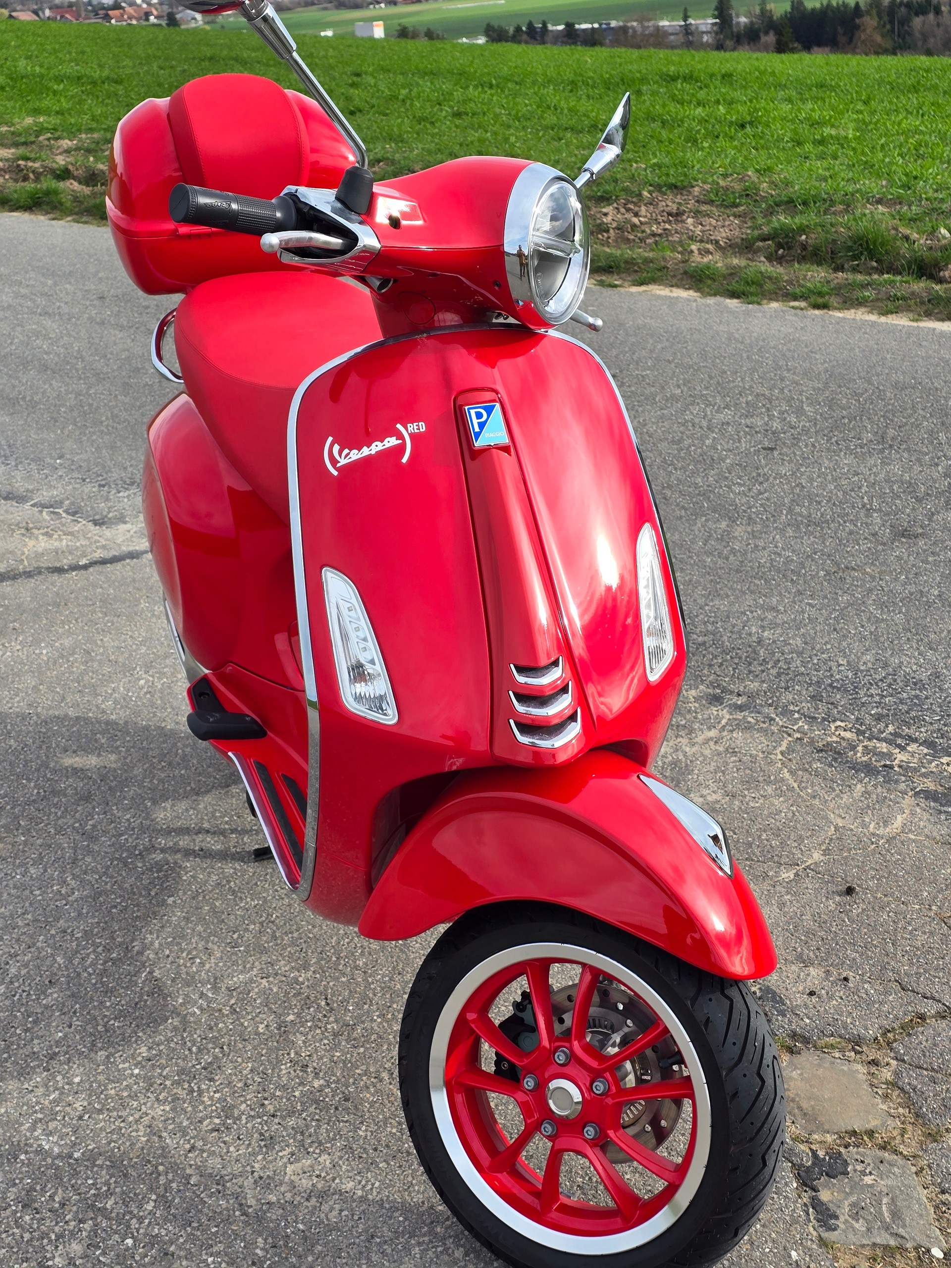 PIAGGIO Vespa 125 Primavera Red ABS-image-8