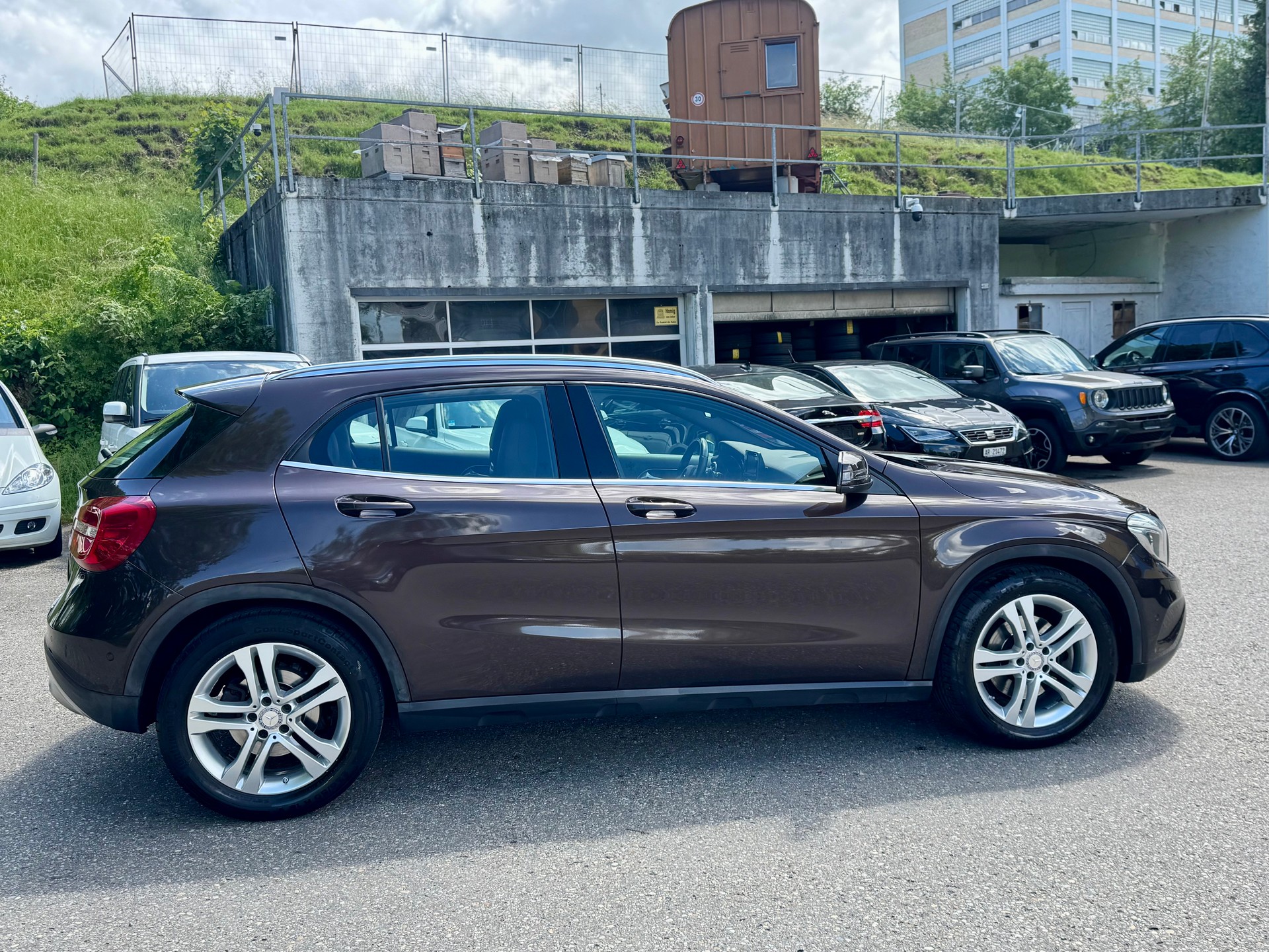 MERCEDES-BENZ GLA 250 4Matic 7G-DCT-image-7