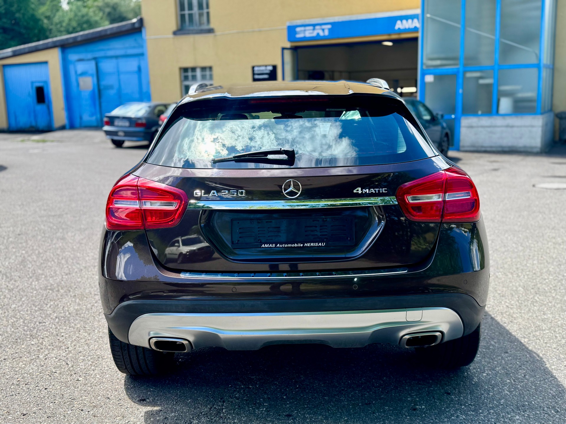 MERCEDES-BENZ GLA 250 4Matic 7G-DCT-image-5