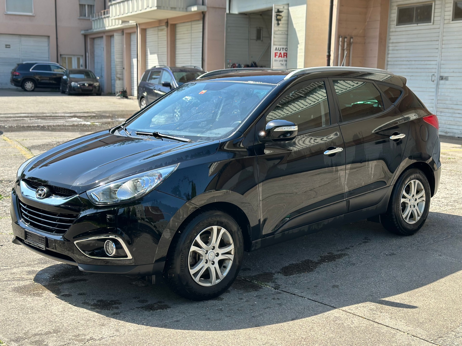 HYUNDAI iX 35 2.0 CRDi Style 4WD Automatic-image-4