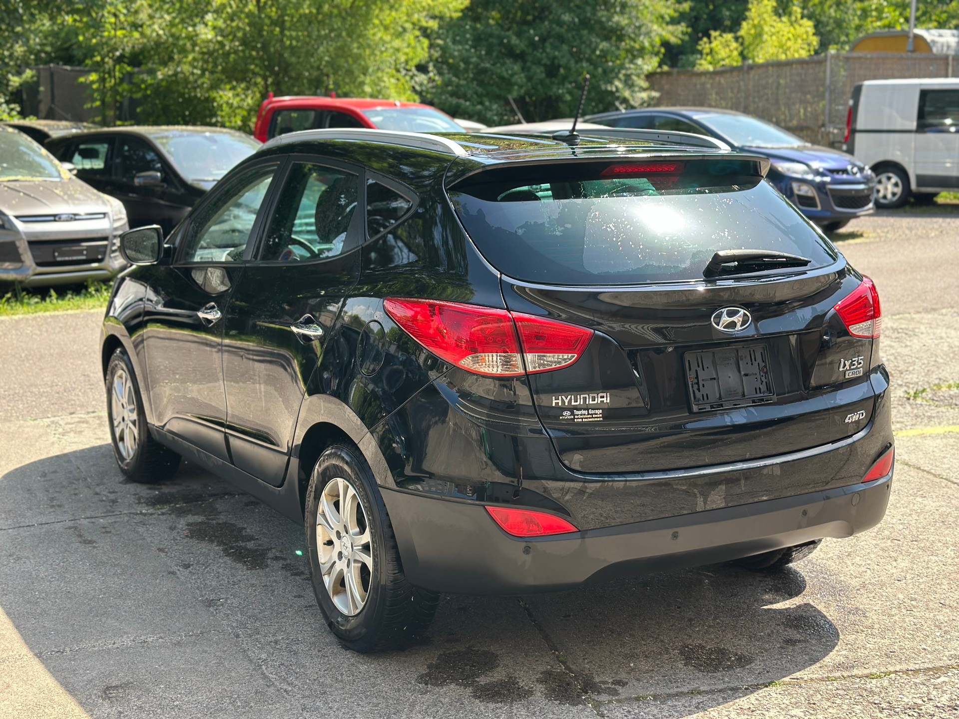 HYUNDAI iX 35 2.0 CRDi Style 4WD Automatic-image-3