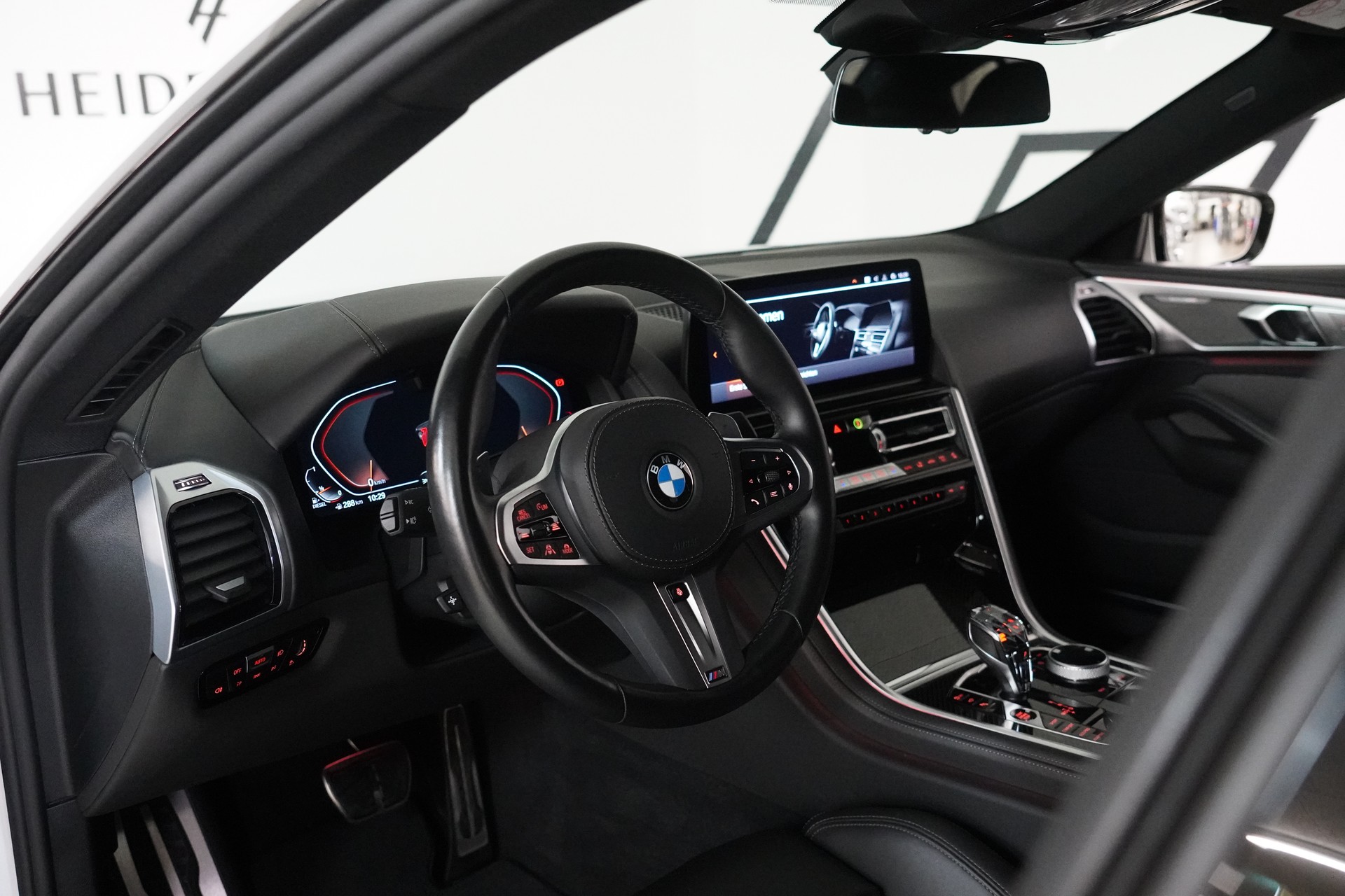 BMW 840d xDrive 48V M Sport Pro Steptronic-image-23
