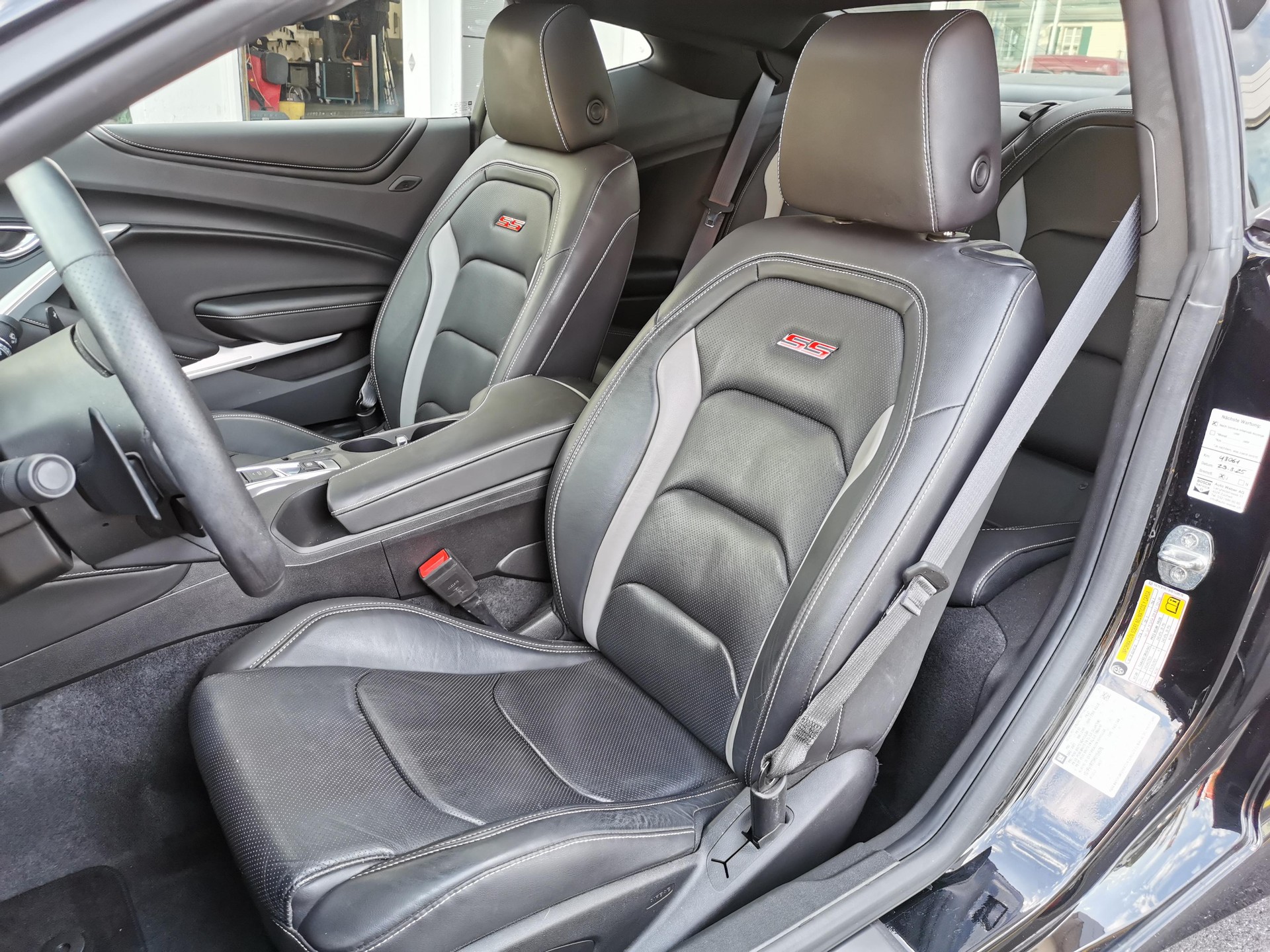 CHEVROLET Camaro 6.2 V8 50th Anniversary Ed.-image-10