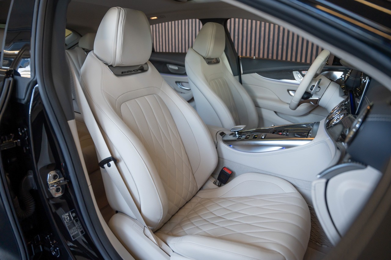MERCEDES-BENZ AMG GT 4 53 4Matic+ Speedshift TCT-image-17