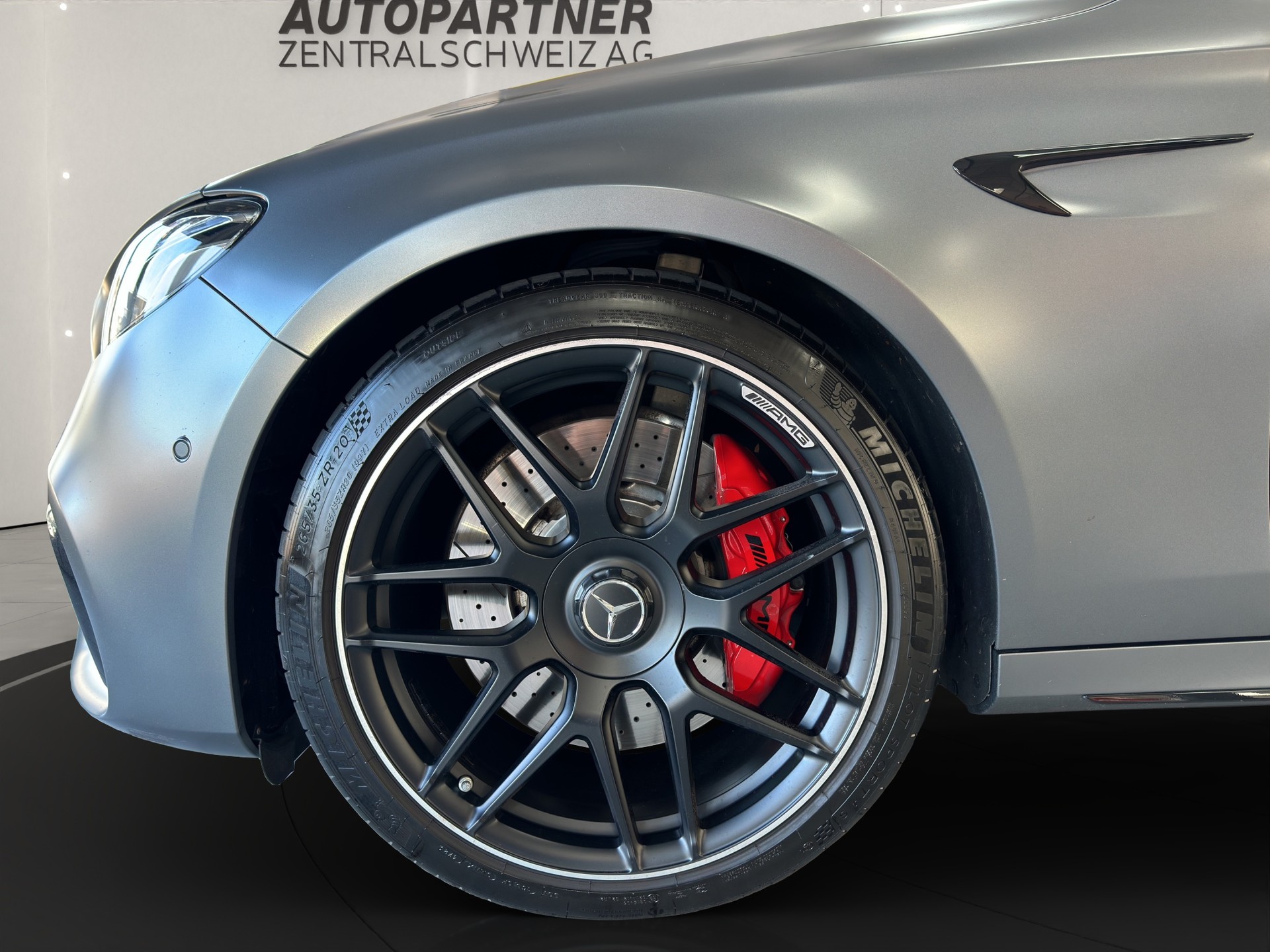 MERCEDES-BENZ E 63 AMG S 4 Matic 9G-Tronic-image-12