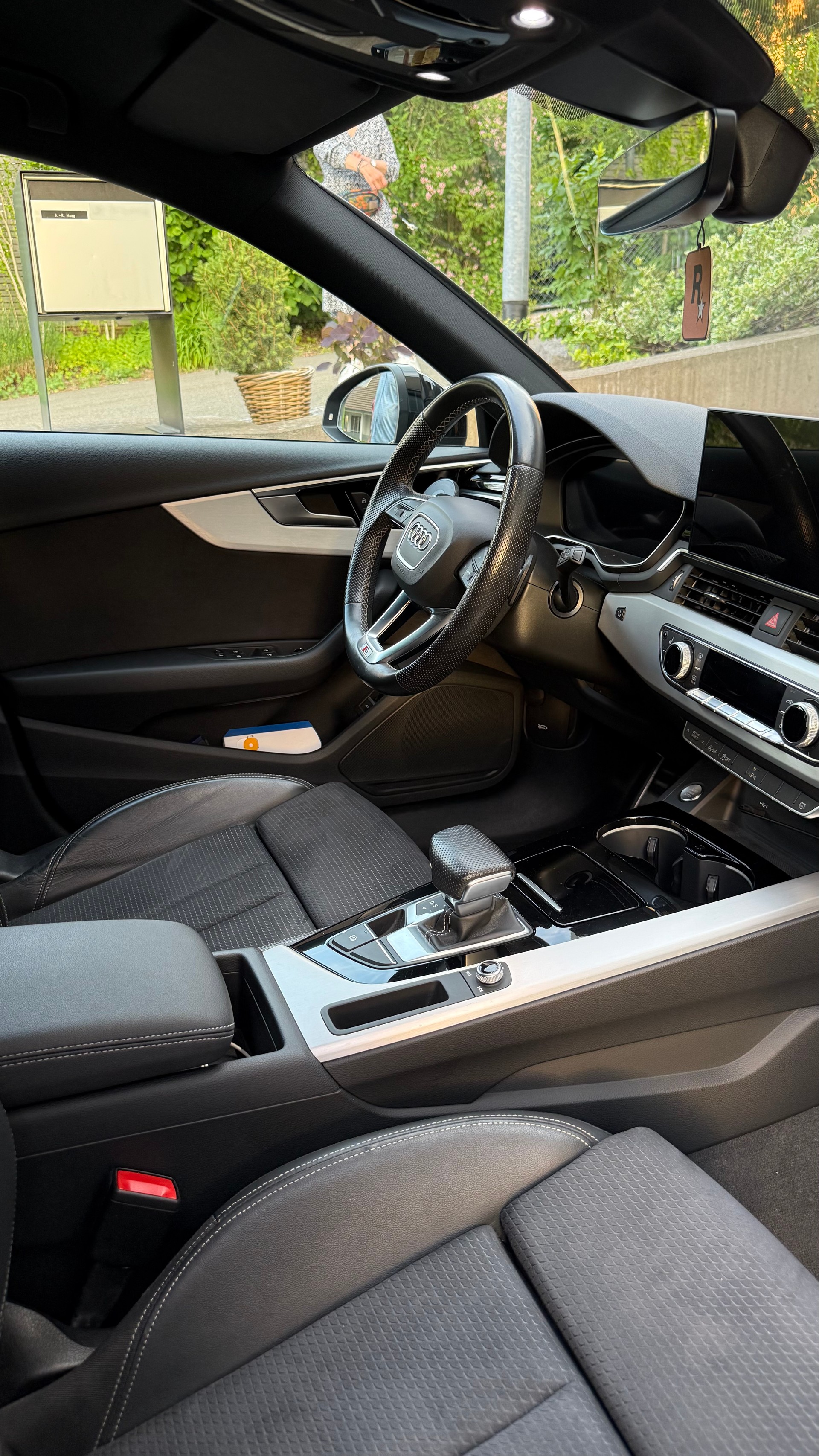 AUDI 2.0 45 TFSI S Line quattro S-Tronic-image-5