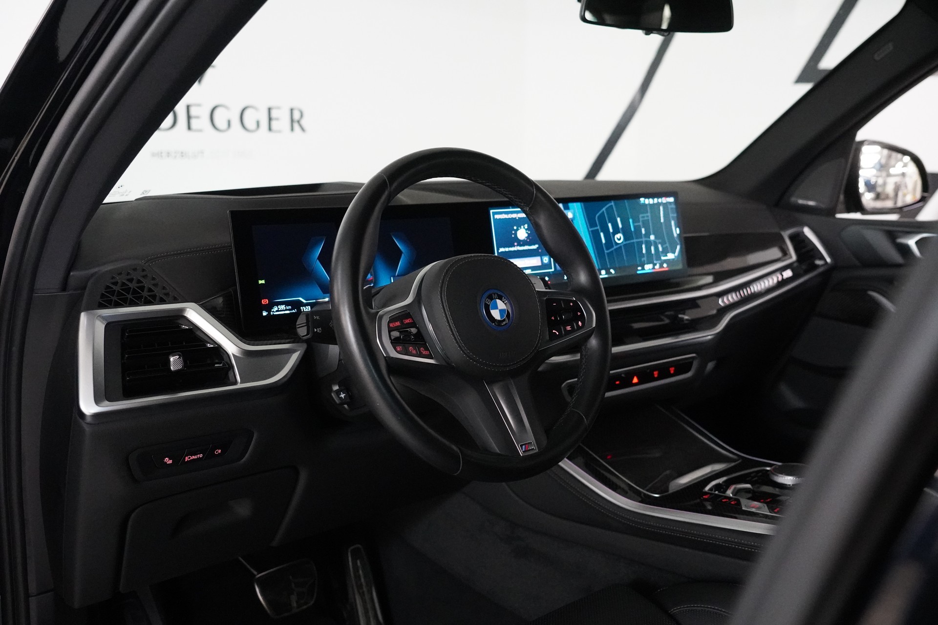 BMW X5 xDrive 50e M Sport Pro Steptronic-image-24