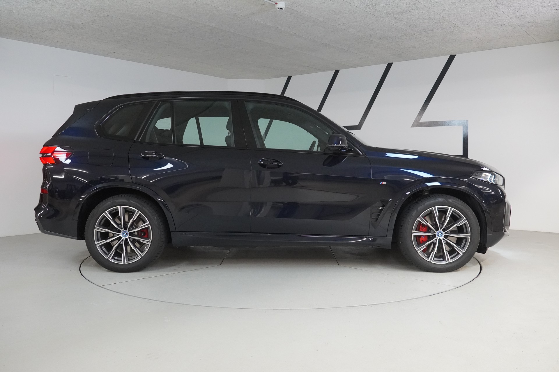 BMW X5 xDrive 50e M Sport Pro Steptronic-image-8