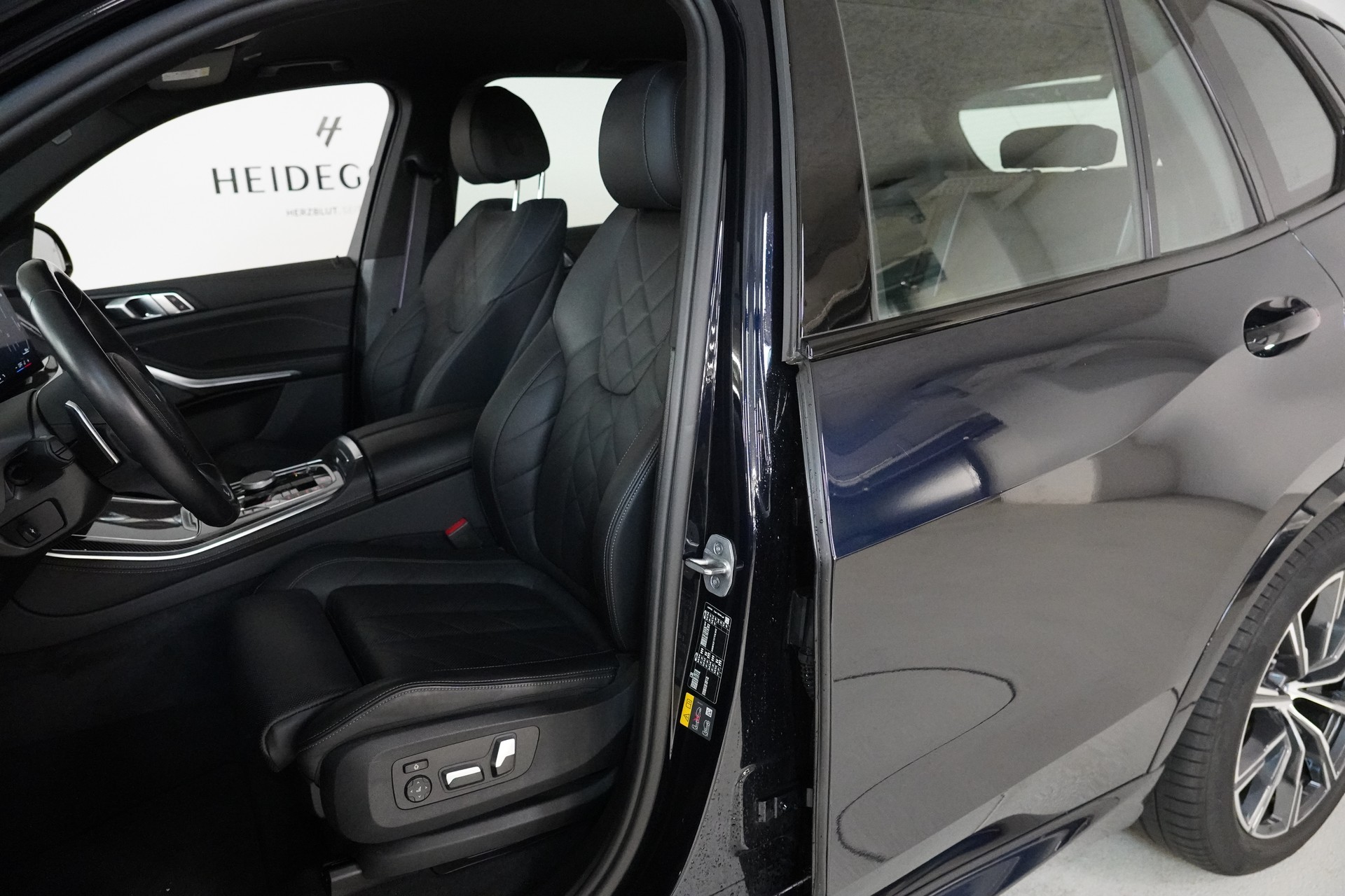 BMW X5 xDrive 50e M Sport Pro Steptronic-image-12