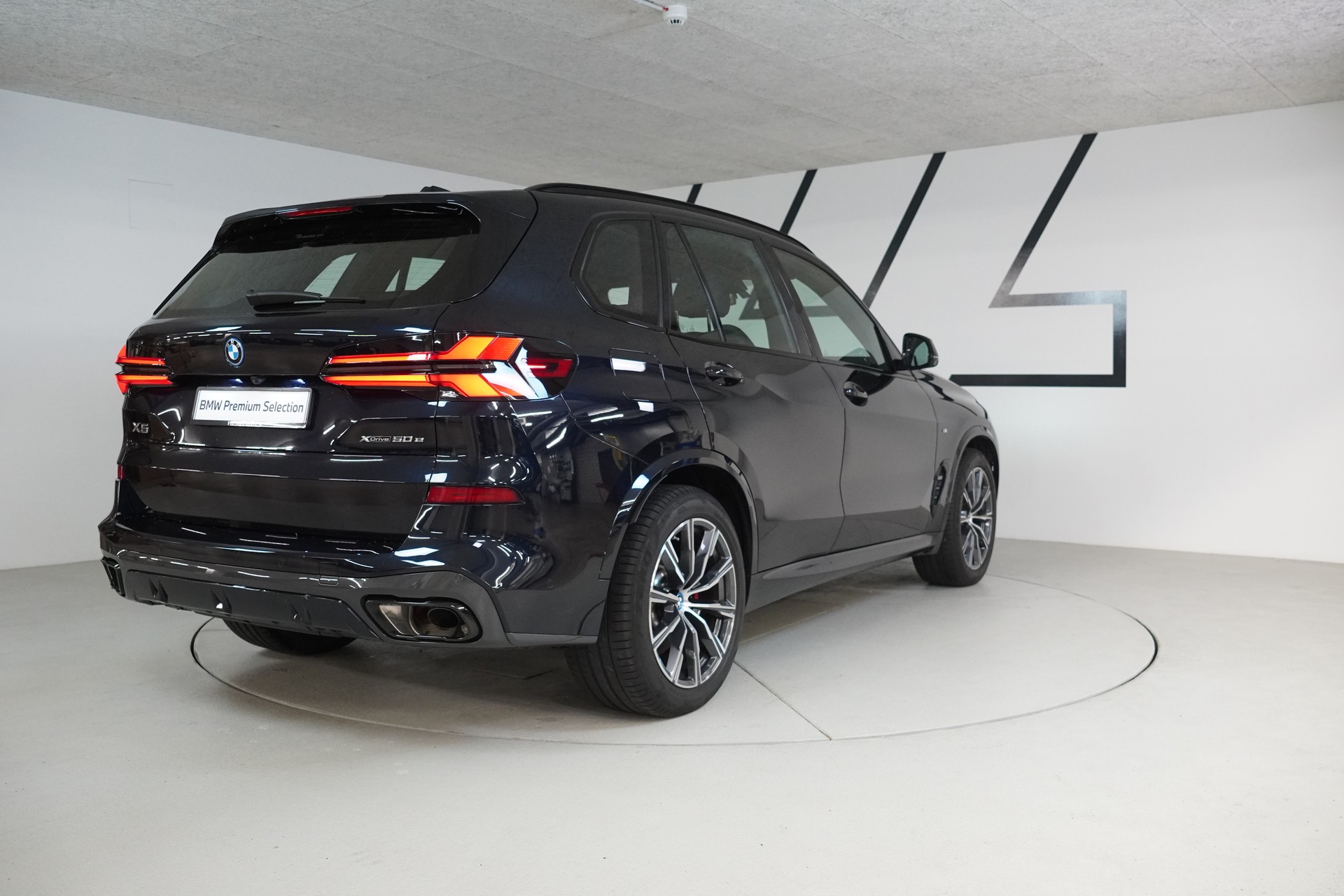 BMW X5 xDrive 50e M Sport Pro Steptronic-image-7