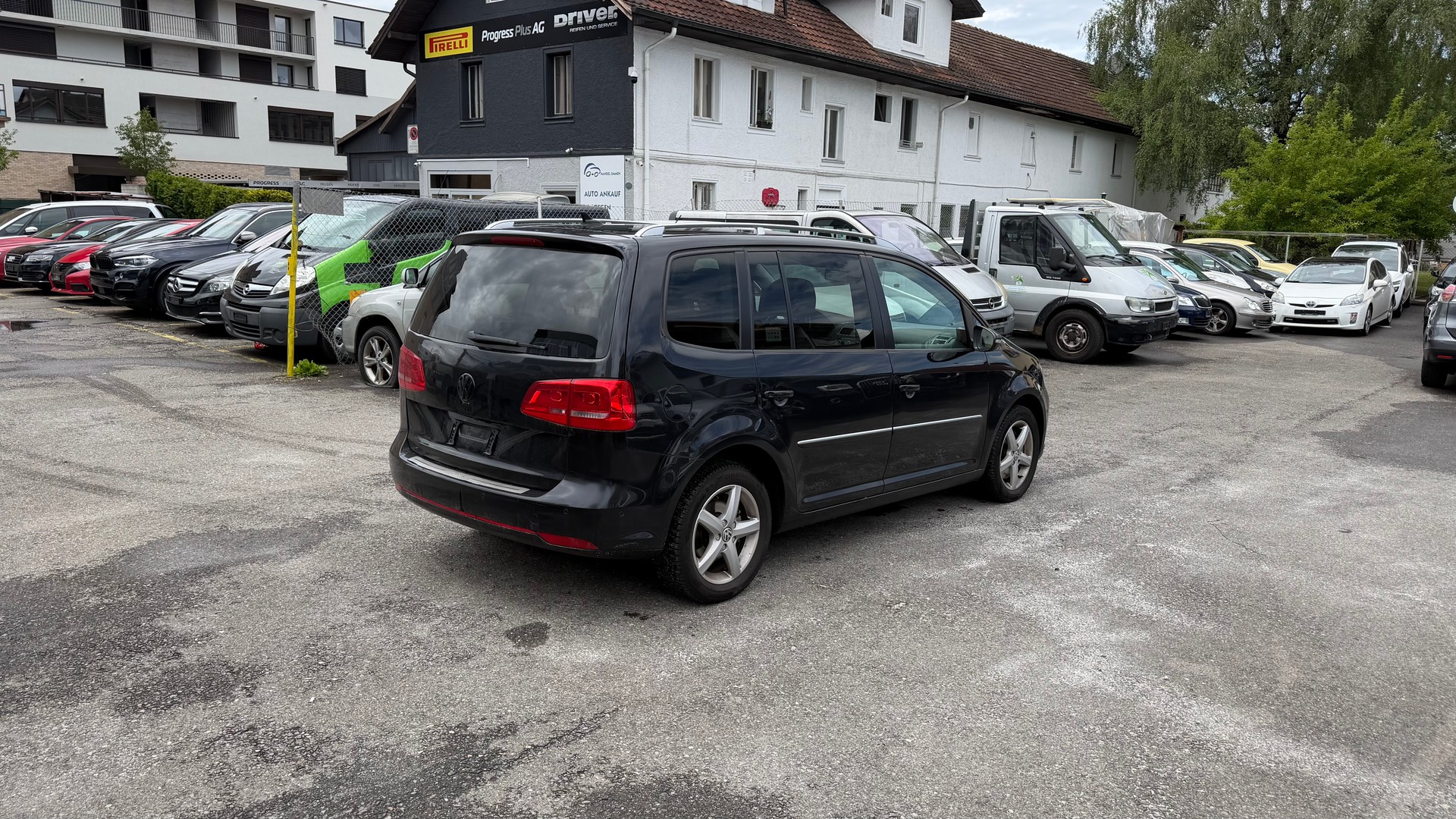 VW Touran 1.4 TSI Comfortline DSG-image-2