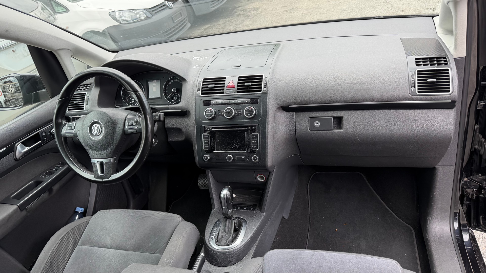 VW Touran 1.4 TSI Comfortline DSG-image-9