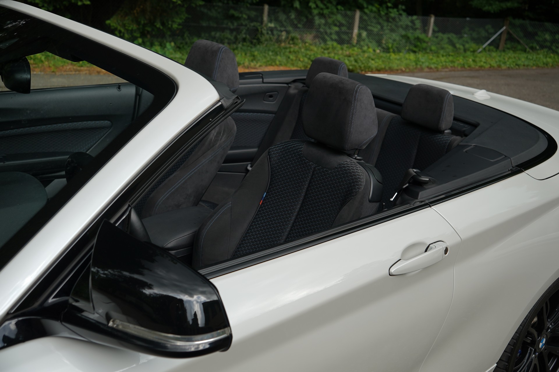 BMW M240i xDrive Steptronic-image-13