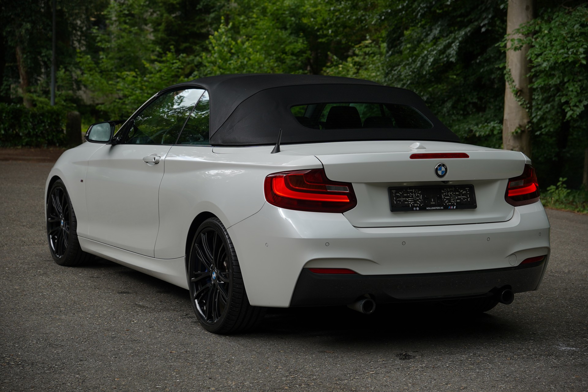 BMW M240i xDrive Steptronic-image-4