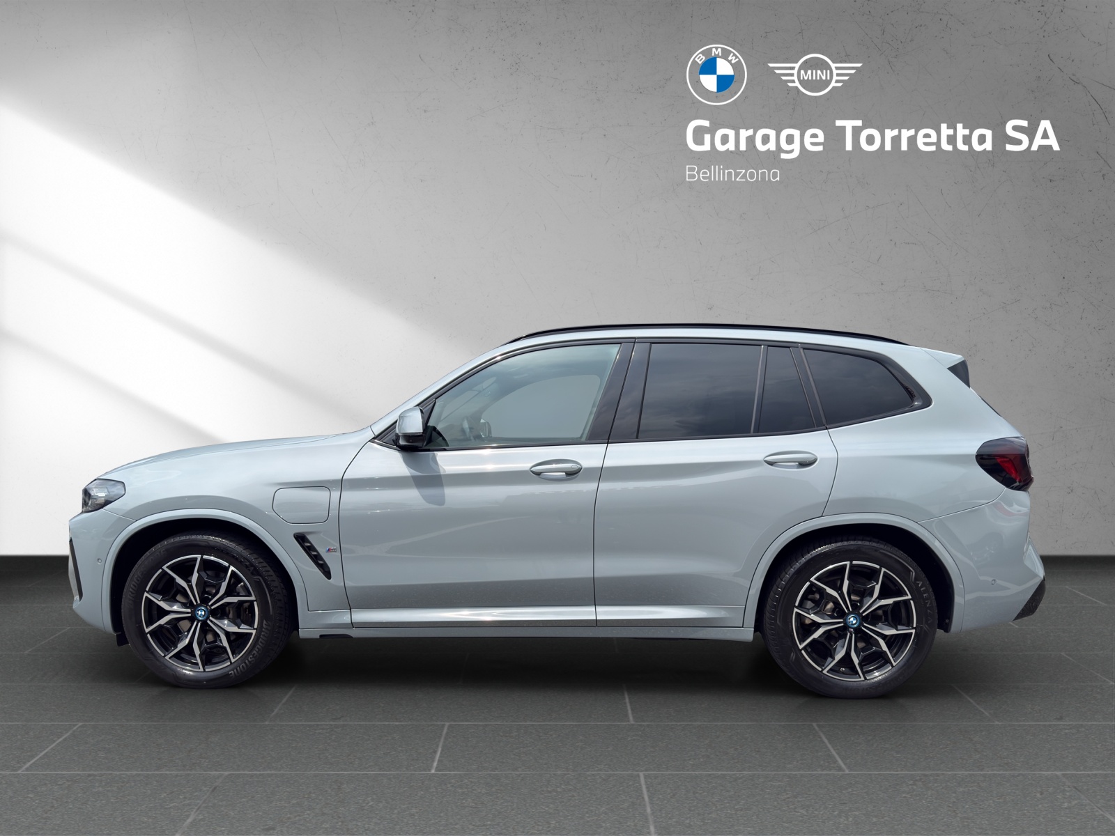 BMW X3 xDrive 30e M Sport-showroom-element-1