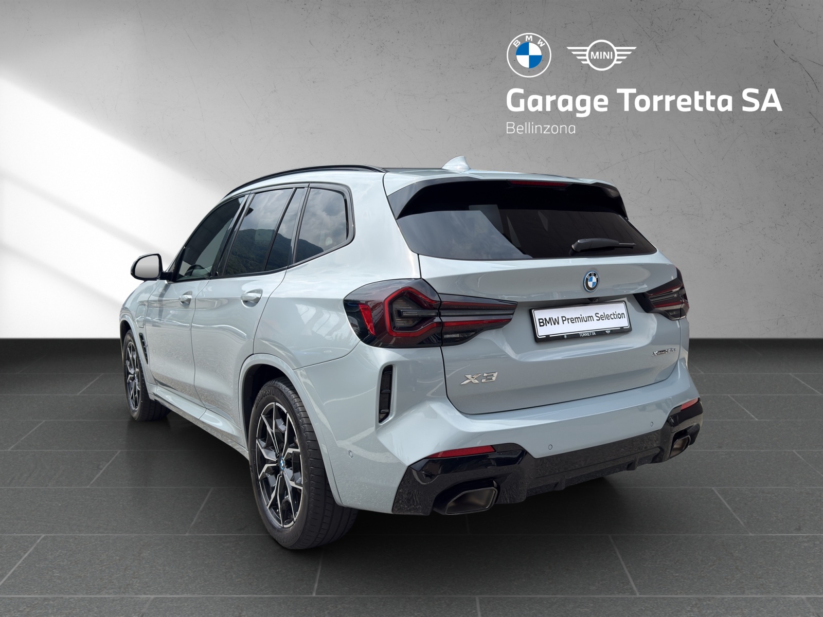 BMW X3 xDrive 30e M Sport-showroom-element-2