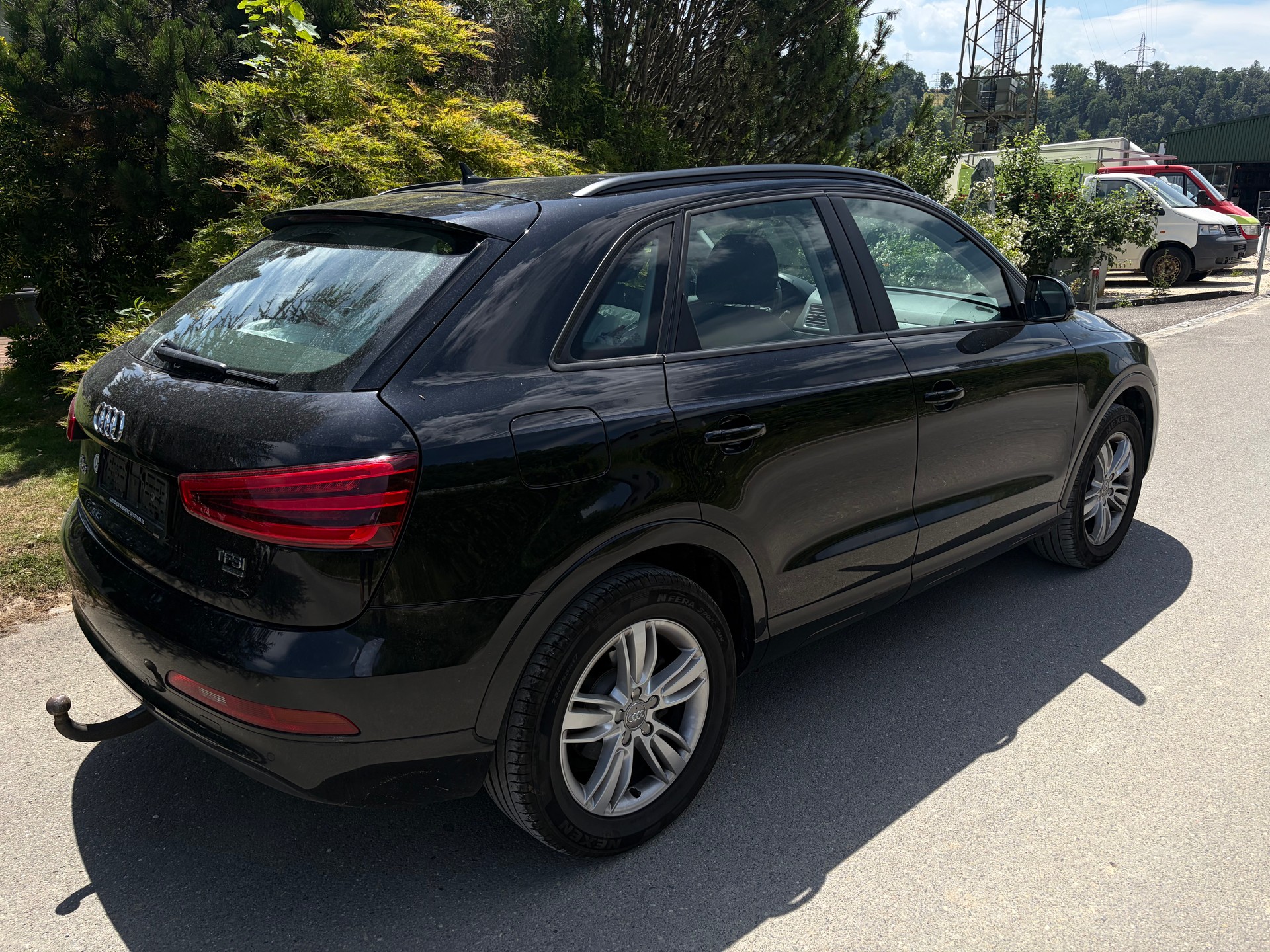 AUDI Q3 2.0 TFSI quattro S-tronic-image-7