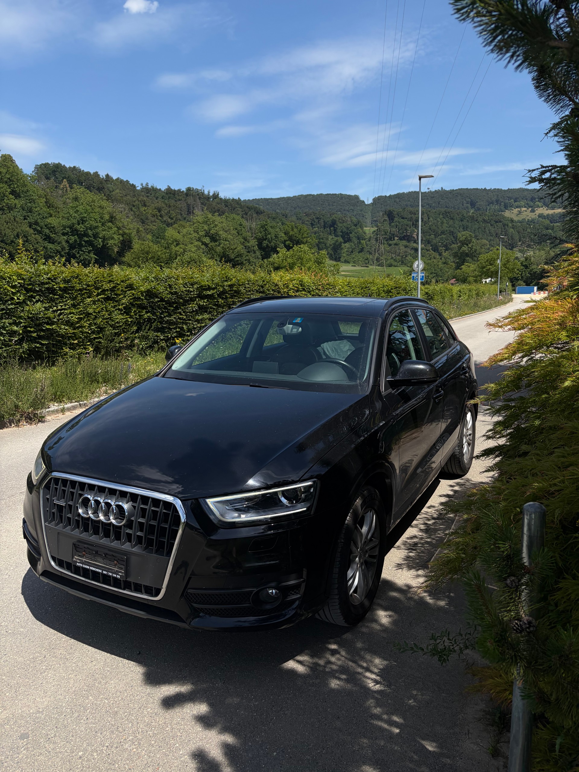 AUDI Q3 2.0 TFSI quattro S-tronic-image-1