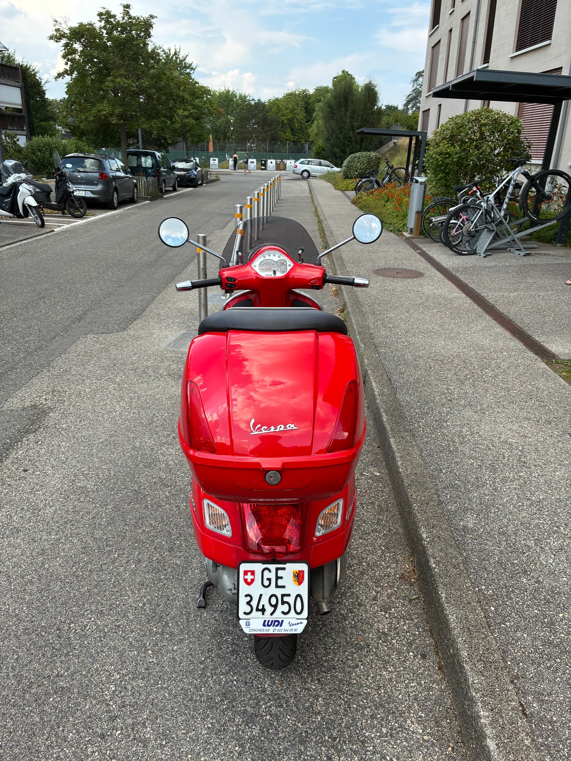 PIAGGIO Vespa GTS Super 300 i.e-image-7