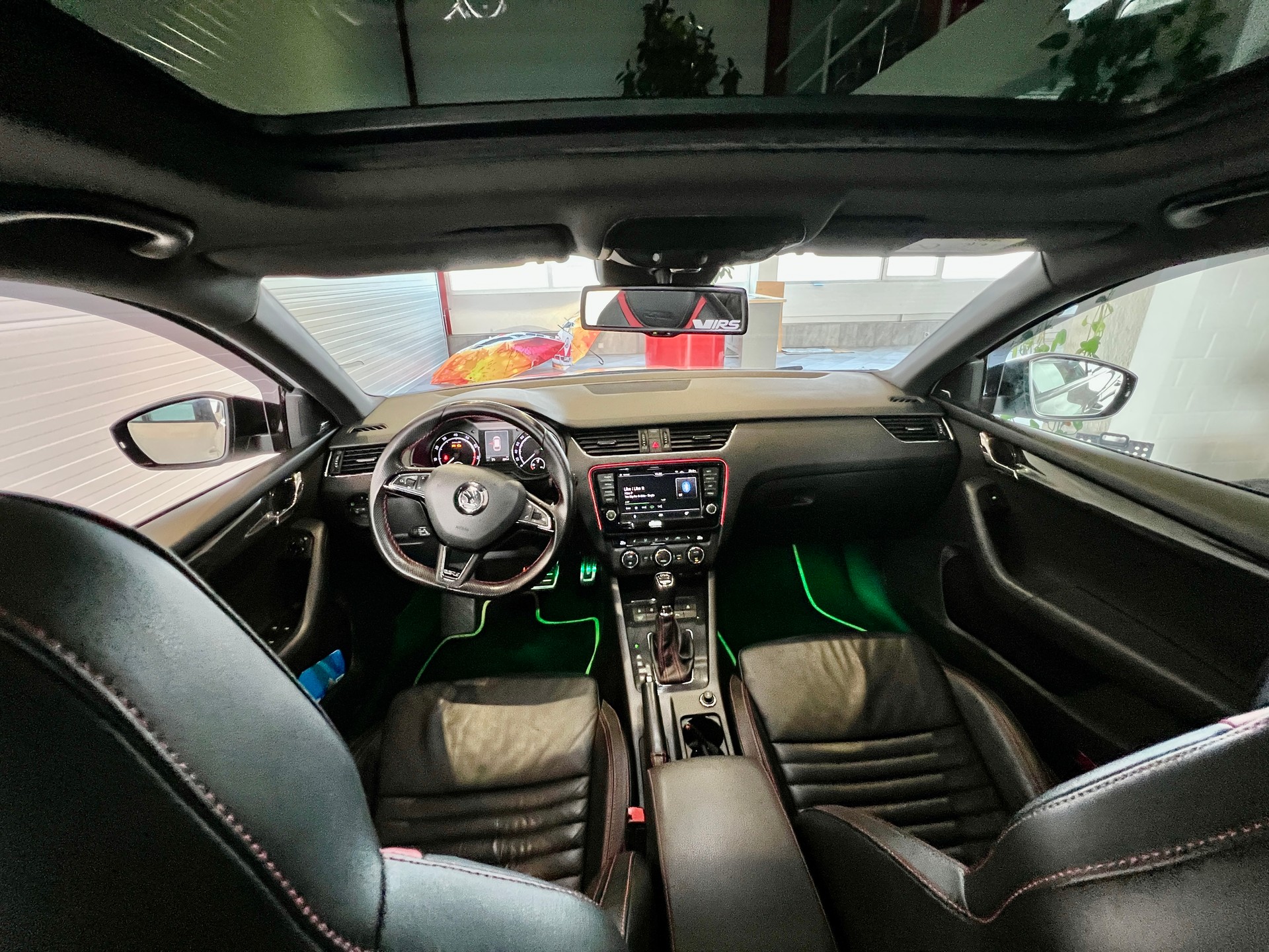 SKODA Octavia Combi 2.0 TSI RS DSG-image-18