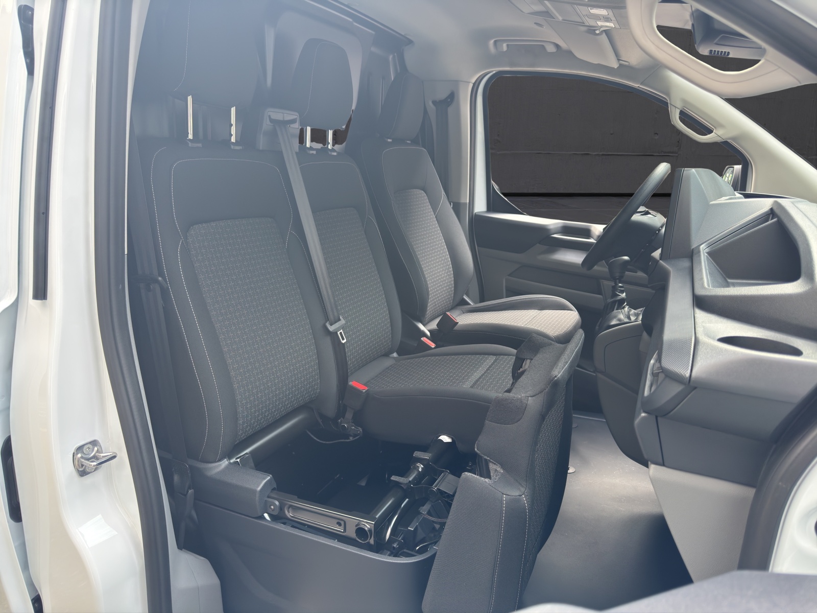 FORD Transit Custom Van 280 L1 2.0 EcoBlue 136PS Trend-image-11
