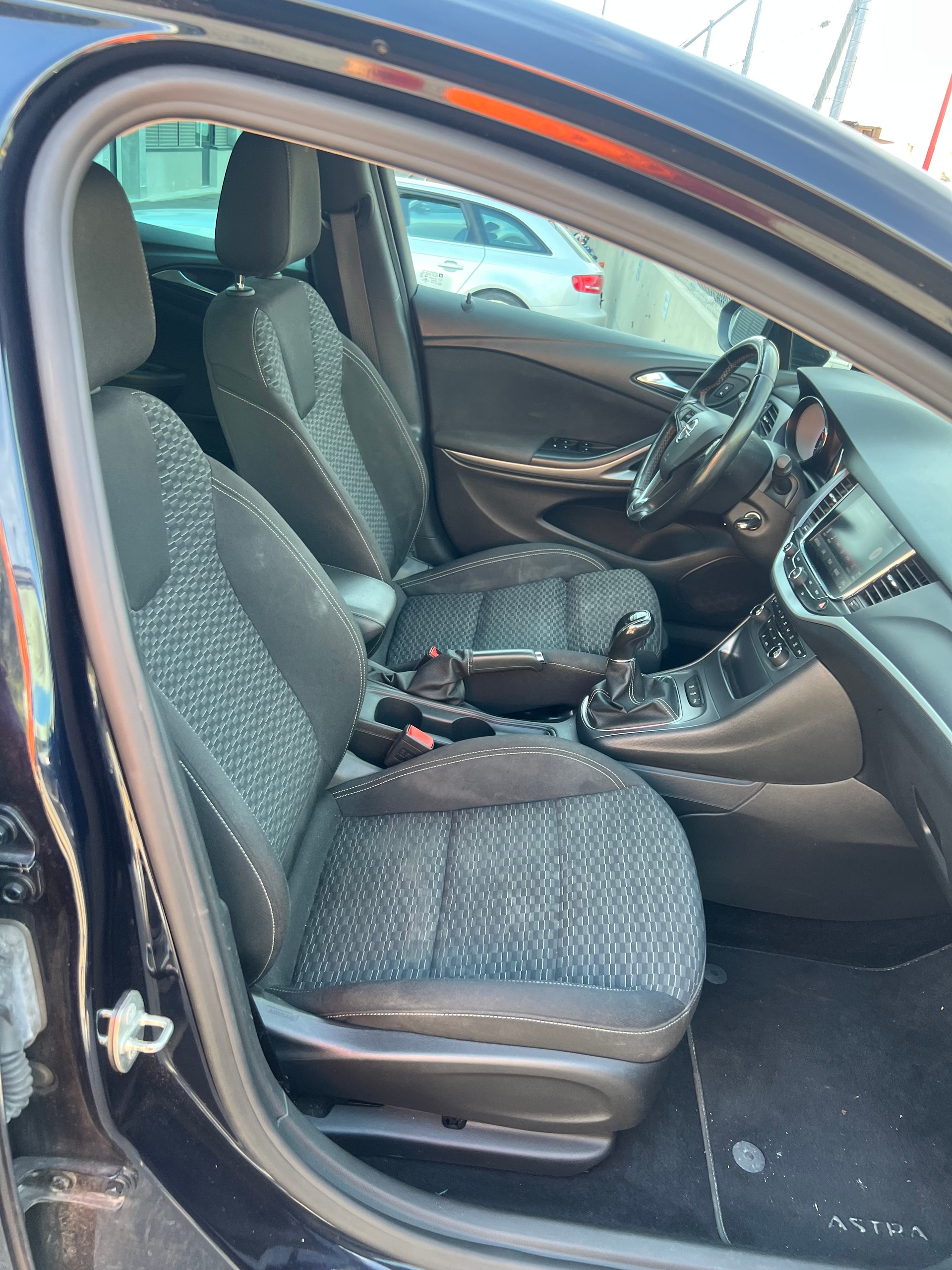 OPEL Astra 1.4i Turbo Excellence-image-13
