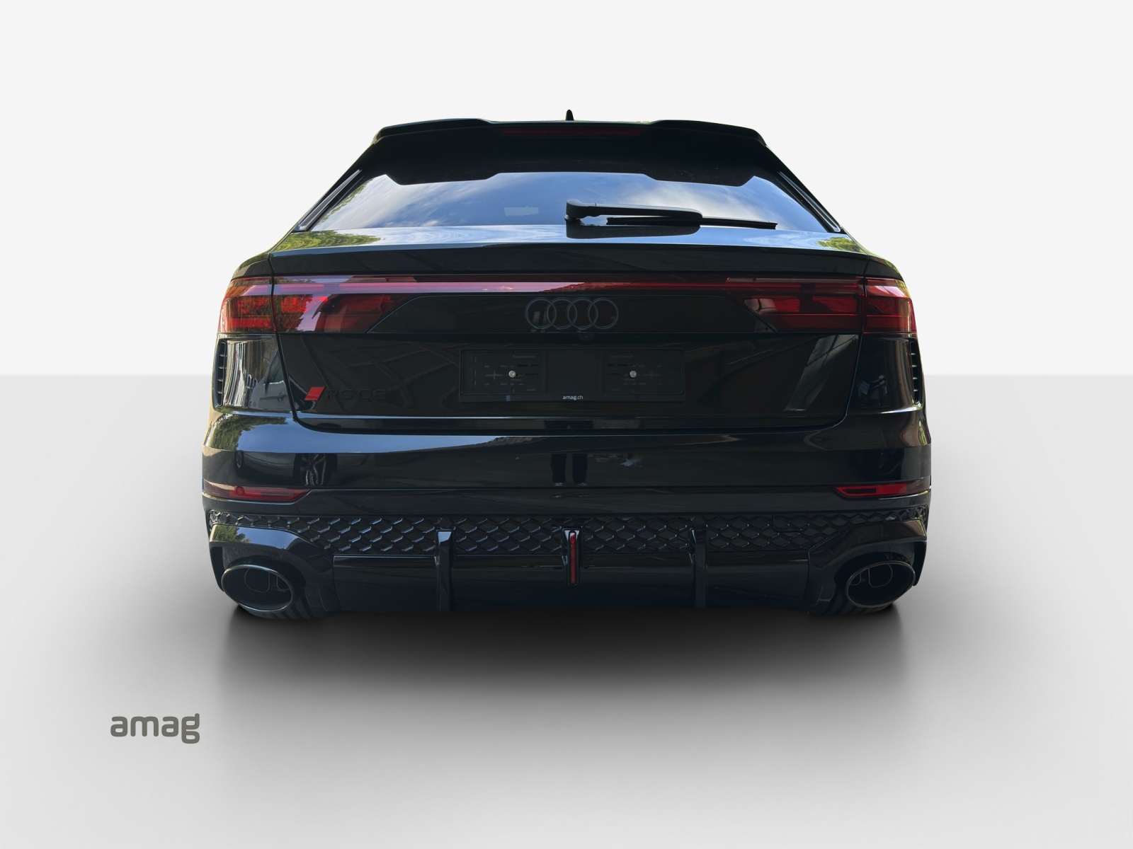 AUDI RSQ8 performance quattro-showroom-element-3