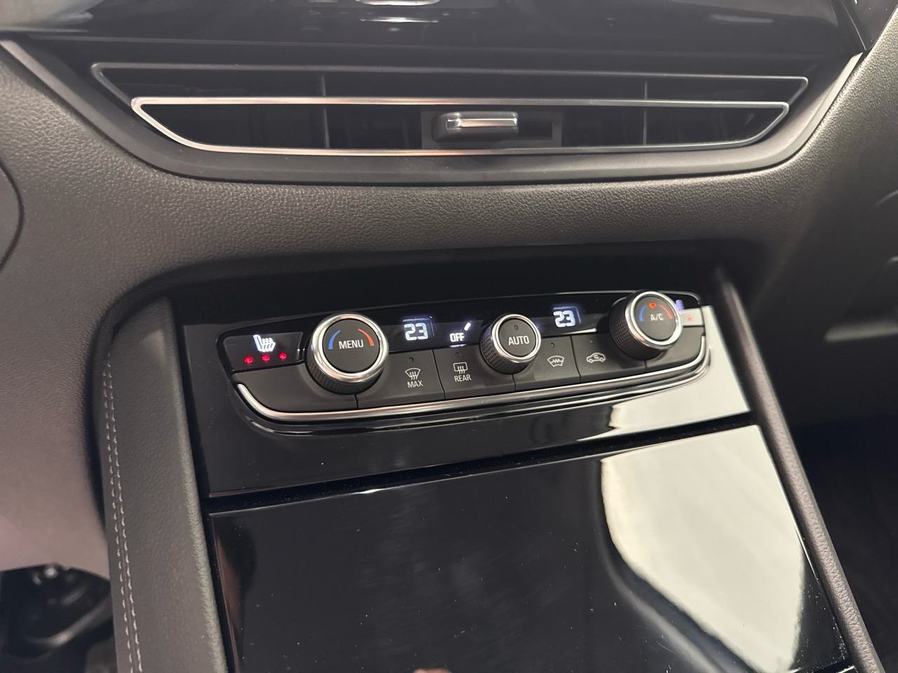 OPEL Grandland 1.6 Hybrid4 GS Line Automatik-image-6