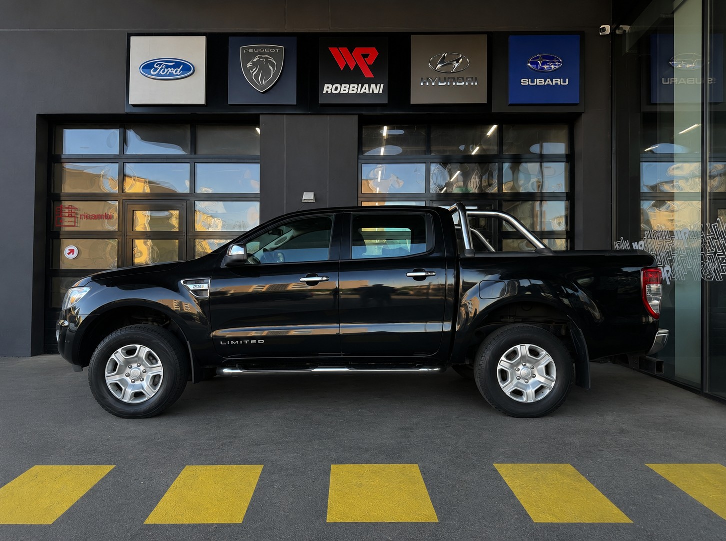 FORD Ranger LTD 2.2 TDCi 4x4 A-showroom-element-1