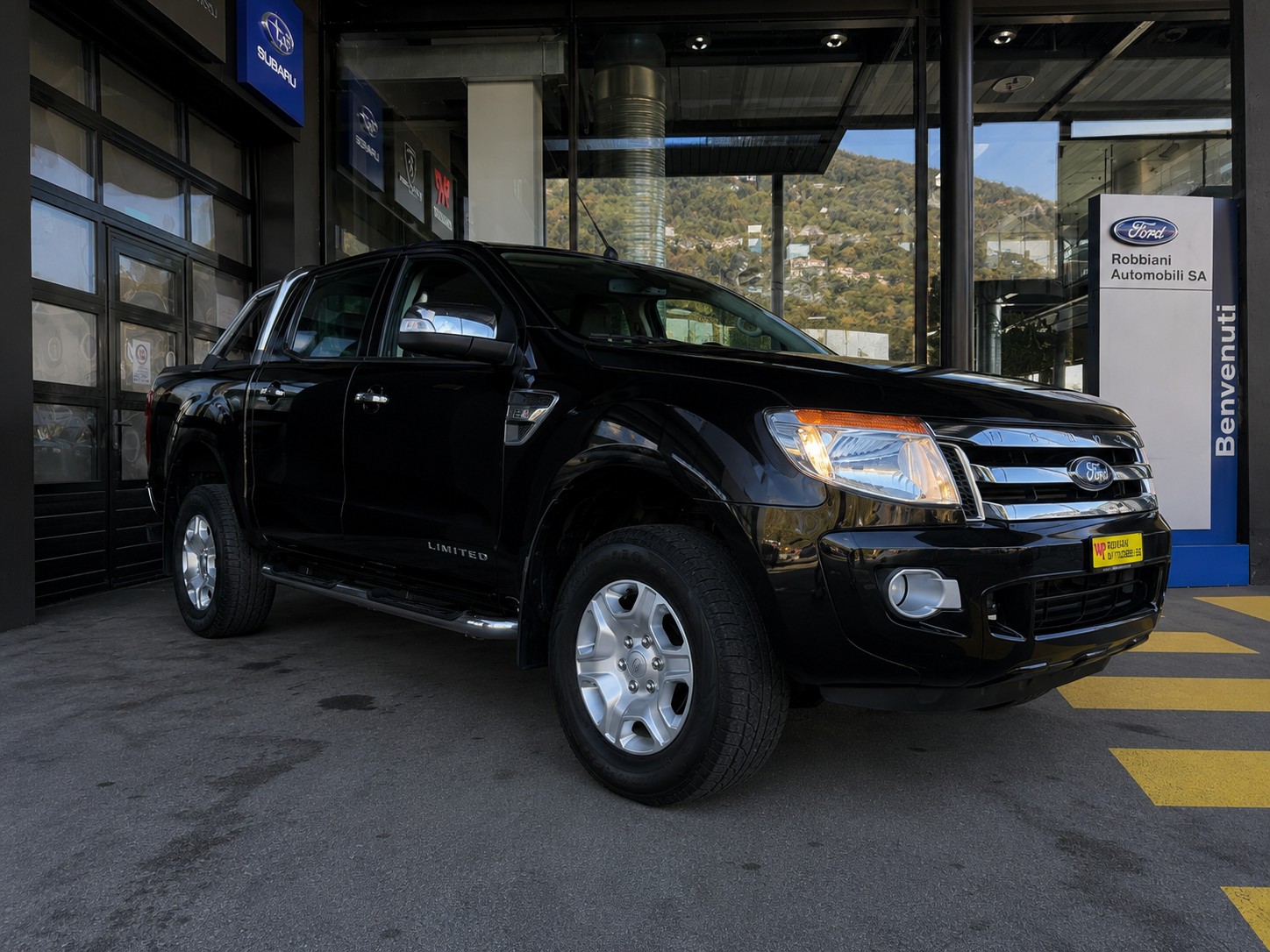 FORD Ranger LTD 2.2 TDCi 4x4 A-showroom-element-2