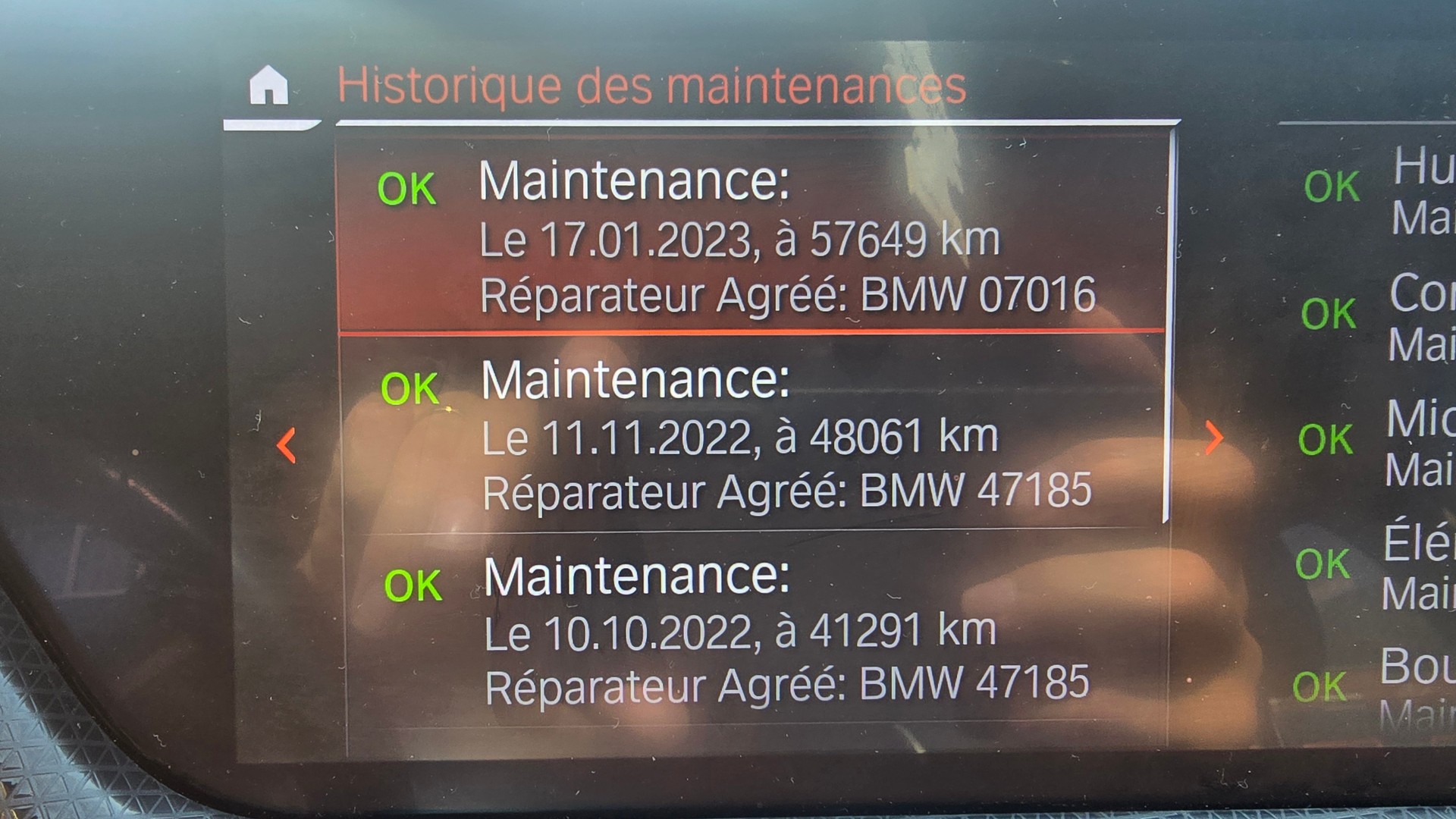 BMW 118i Essential Edition-image-9