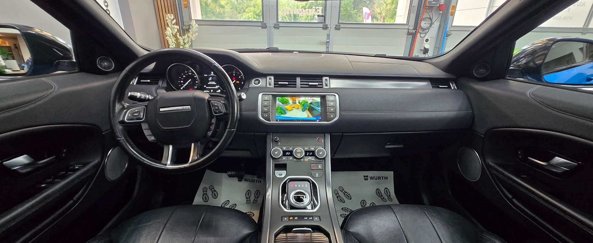 LAND ROVER Range Rover Evoque 2.0 TD4 HSE Dynamic-image-27