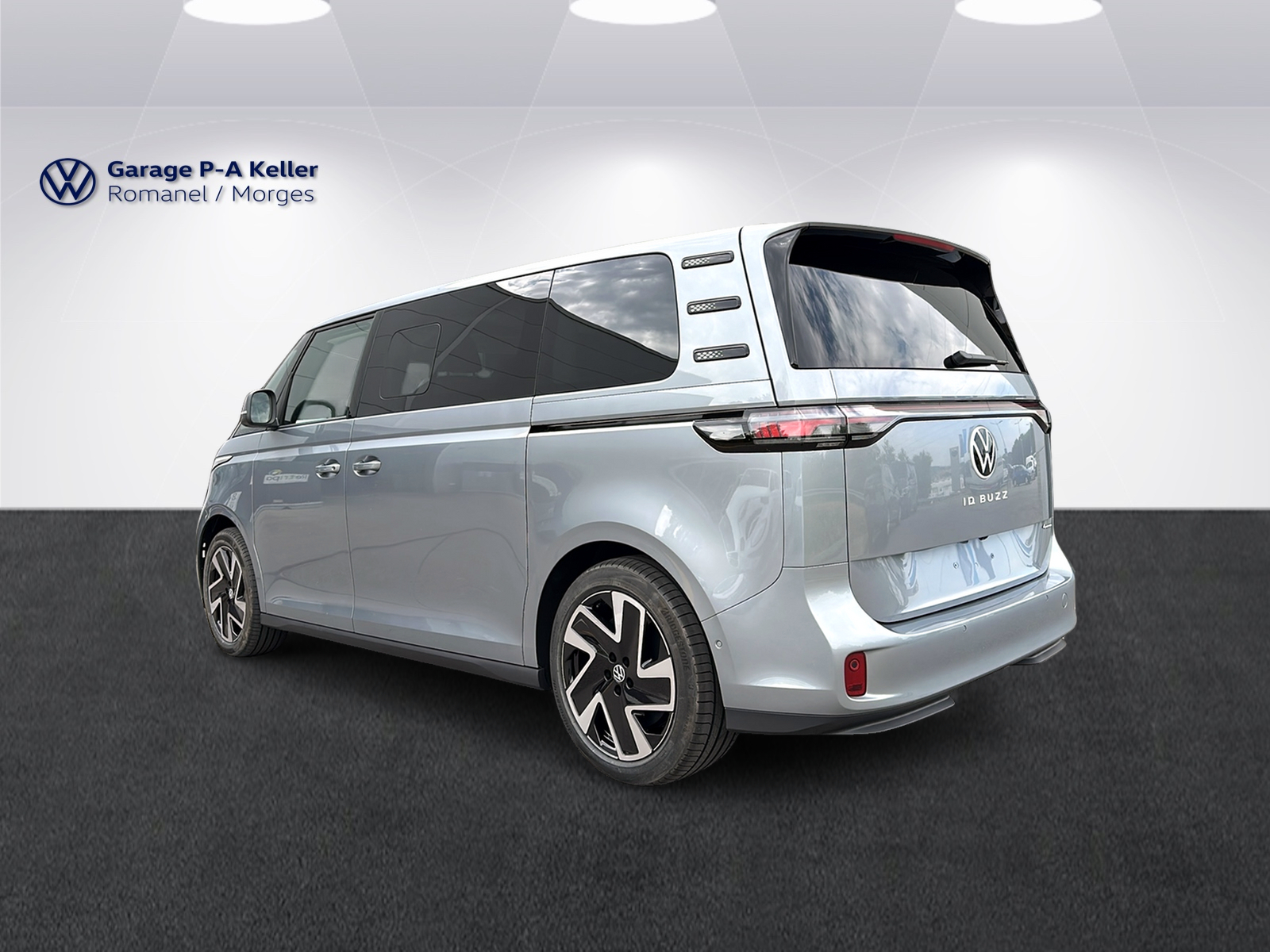 VW ID.Buzz LWB Pro 4 Motion-showroom-element-2