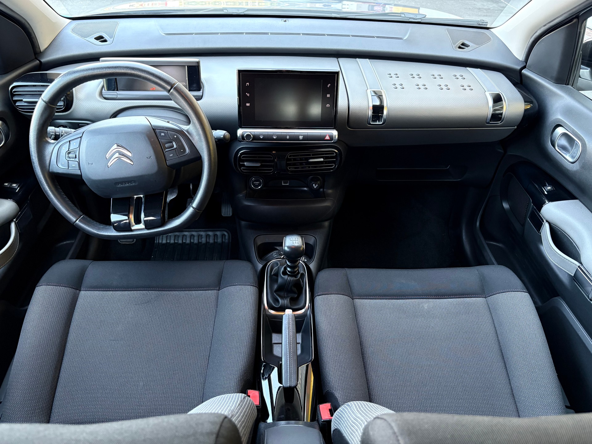 CITROEN C4 Cactus 1.2 Pure Tech Feel-image-8