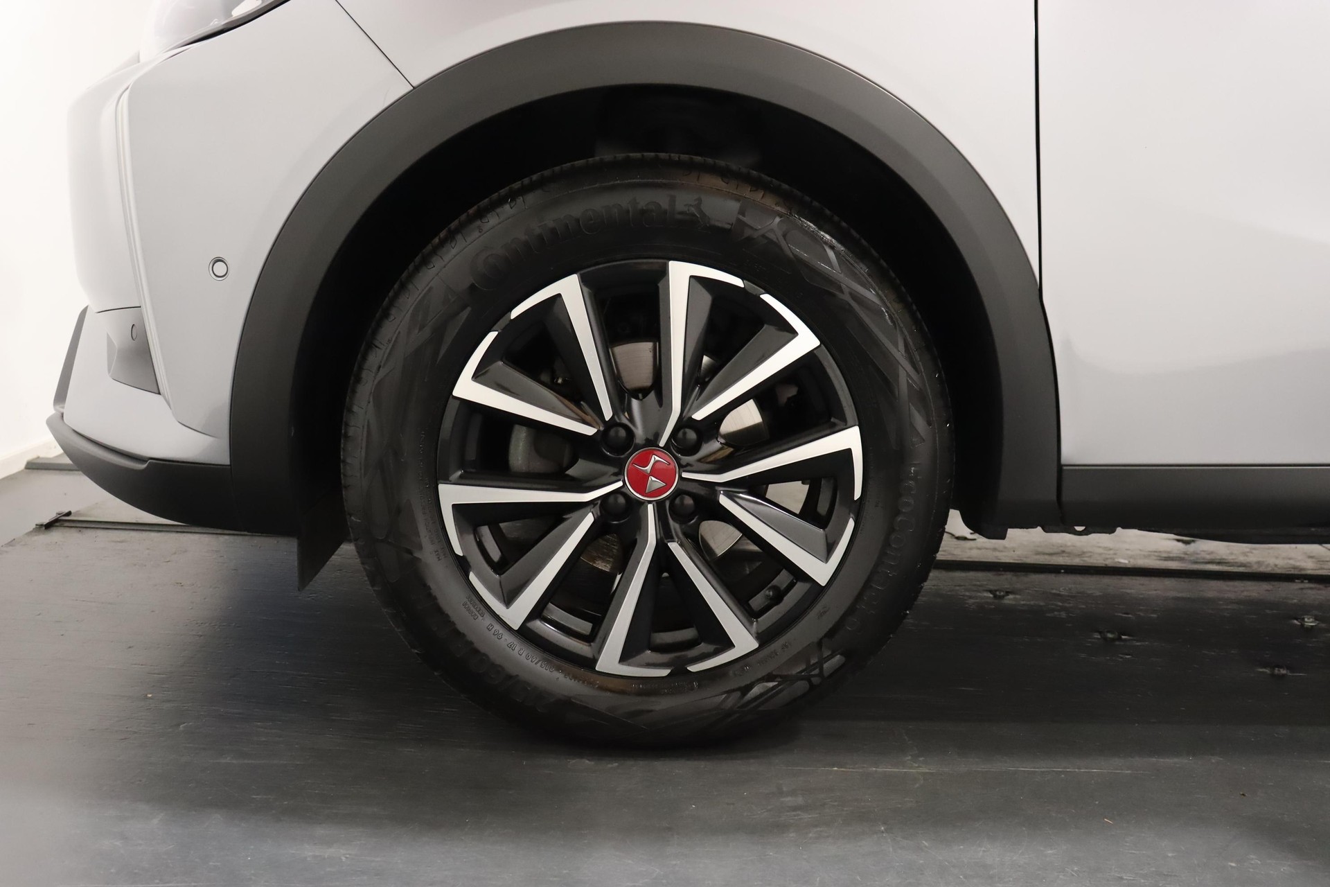 DS AUTOMOBILES 3 Crossback 1.2 PureTech 130 Ligne Noire-image-15