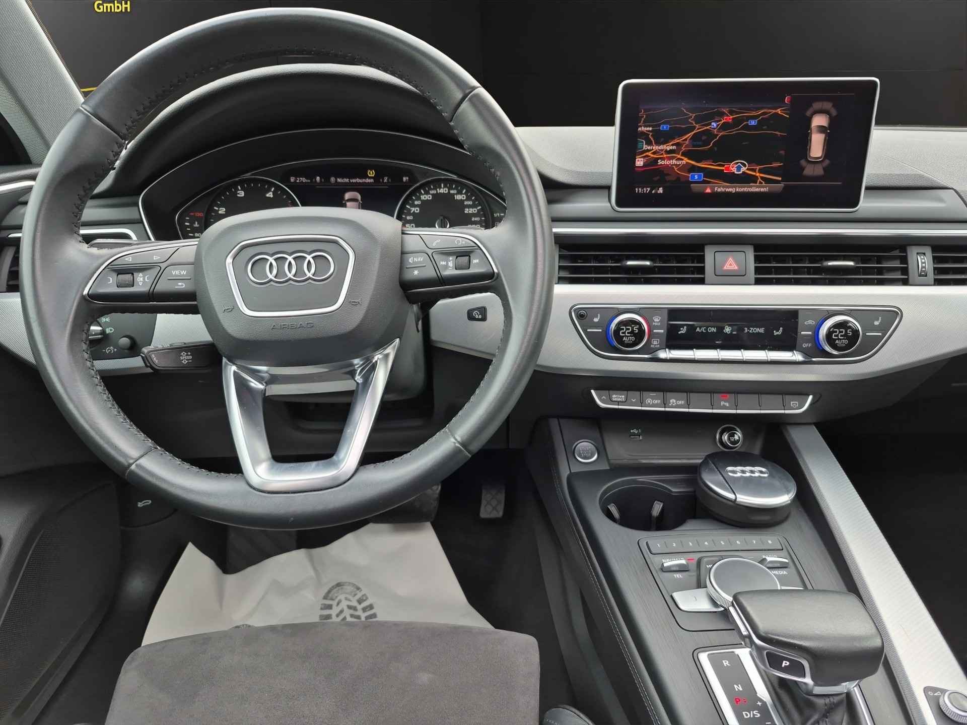 AUDI A4 Avant 40 TDI Sport Attraction quattro S-tronic-image-15