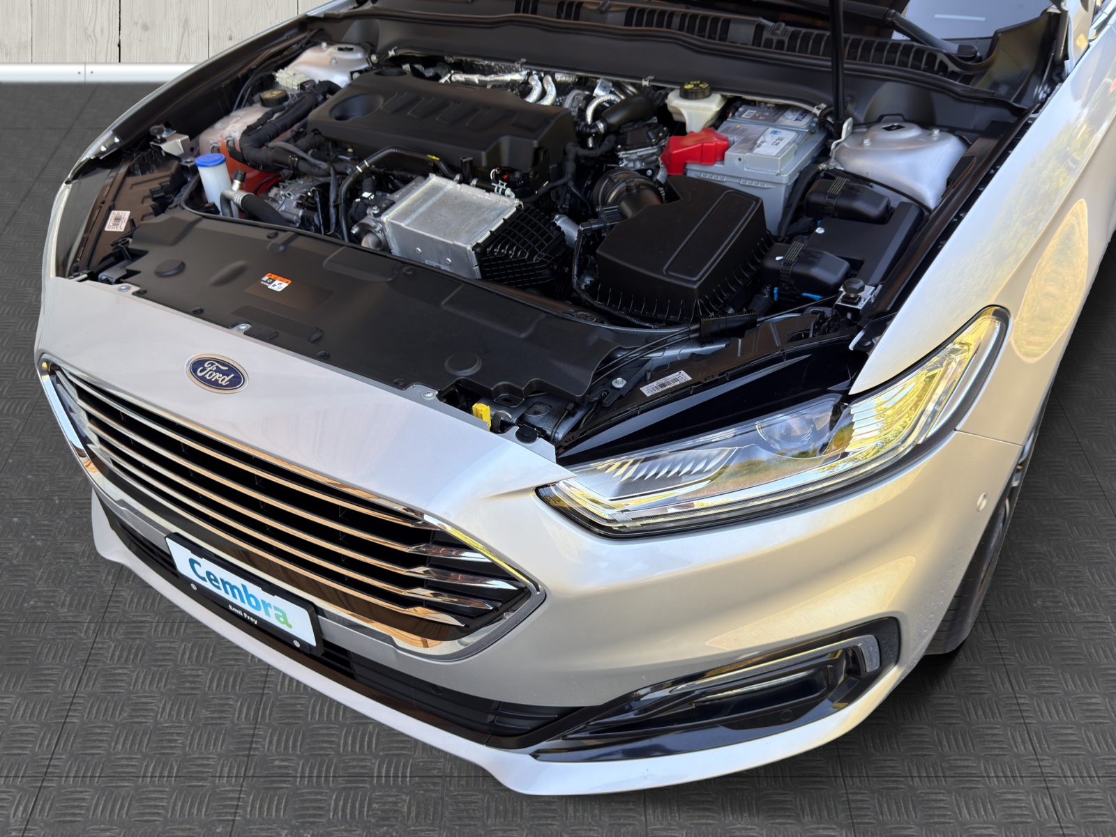 FORD Mondeo 2.0 TDCi Trend Automatik-image-15