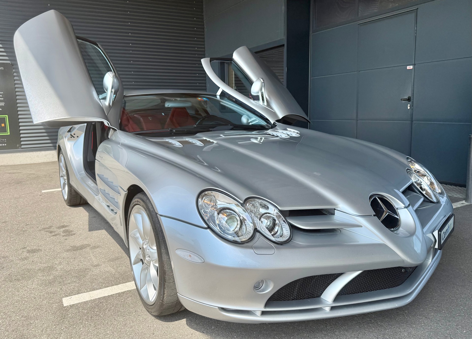 MERCEDES-BENZ SLR-image-4