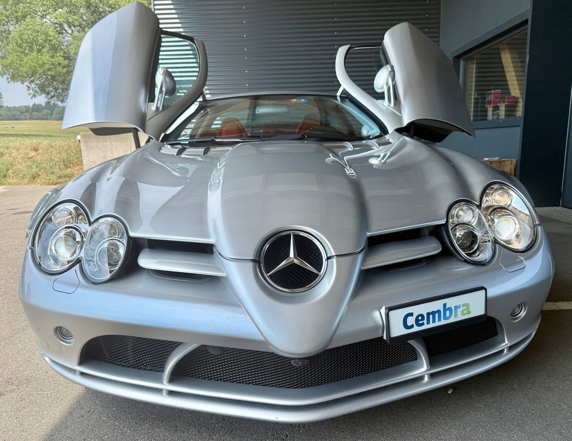 MERCEDES-BENZ SLR-image-5