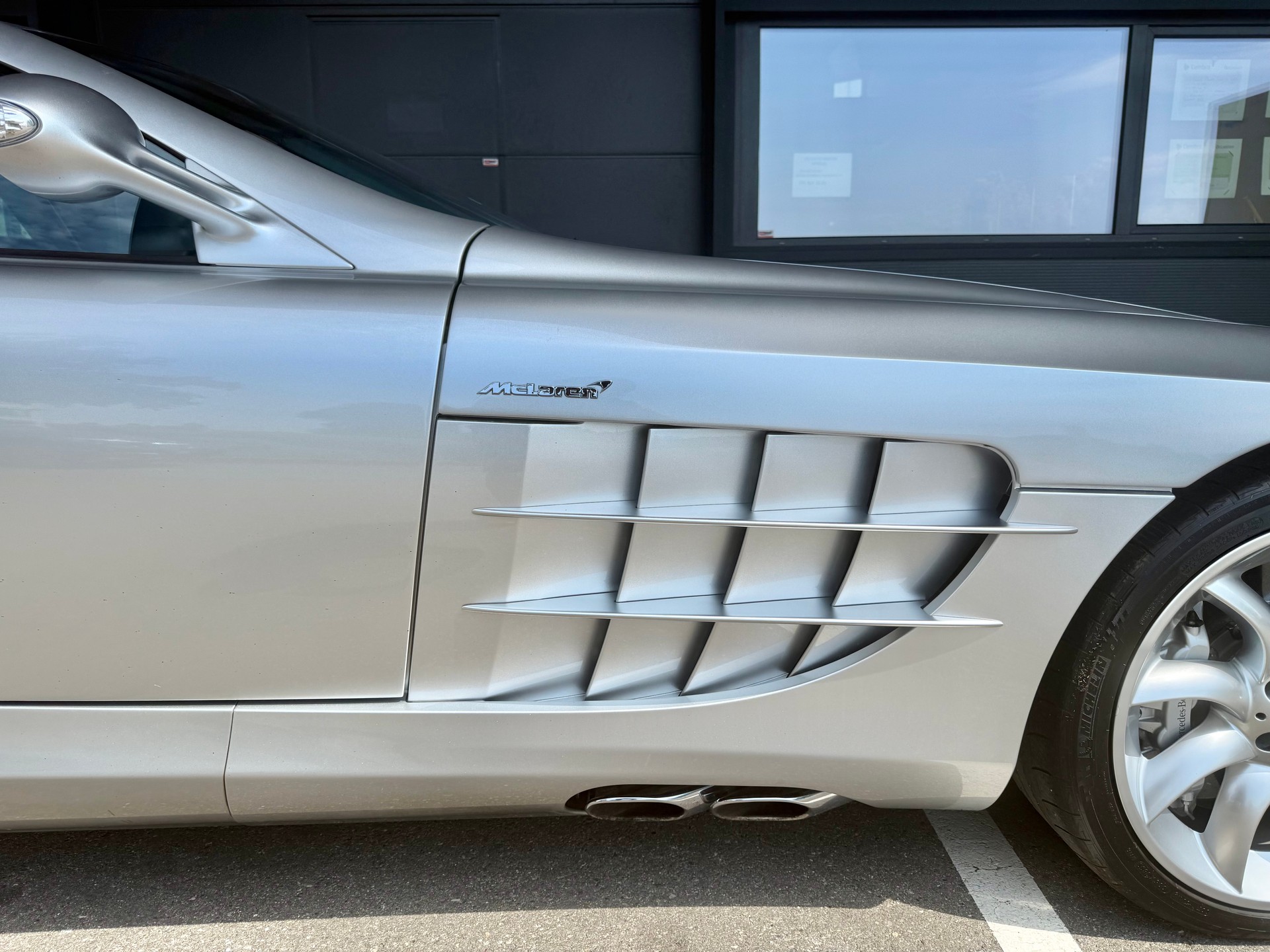 MERCEDES-BENZ SLR-image-9