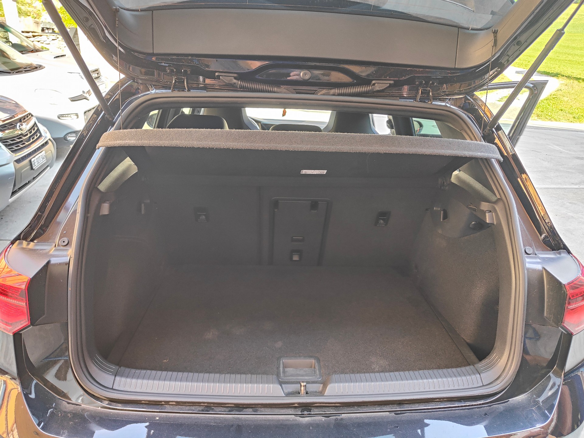 VW 2.0 TSI R DSG 4Motion R-Performanc-image-11