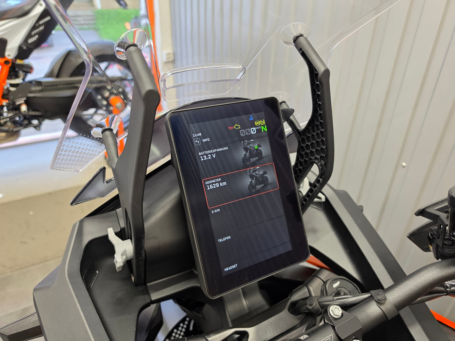 KTM 1390 Super Adventure S EVO-image-3
